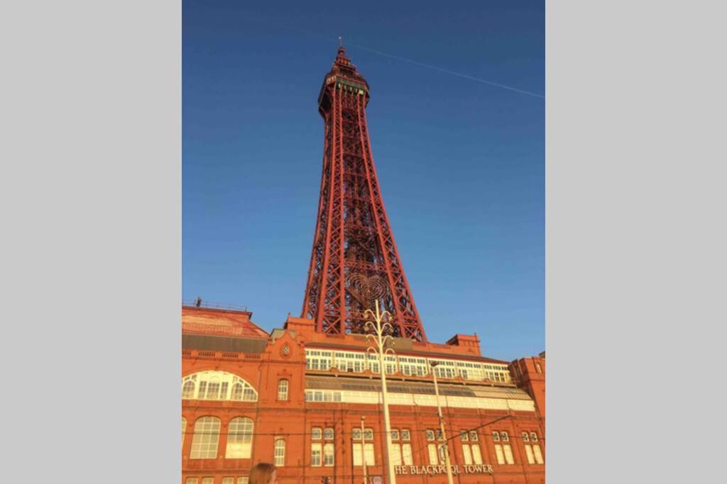 Langan's Blackpool Holiday Let view 5