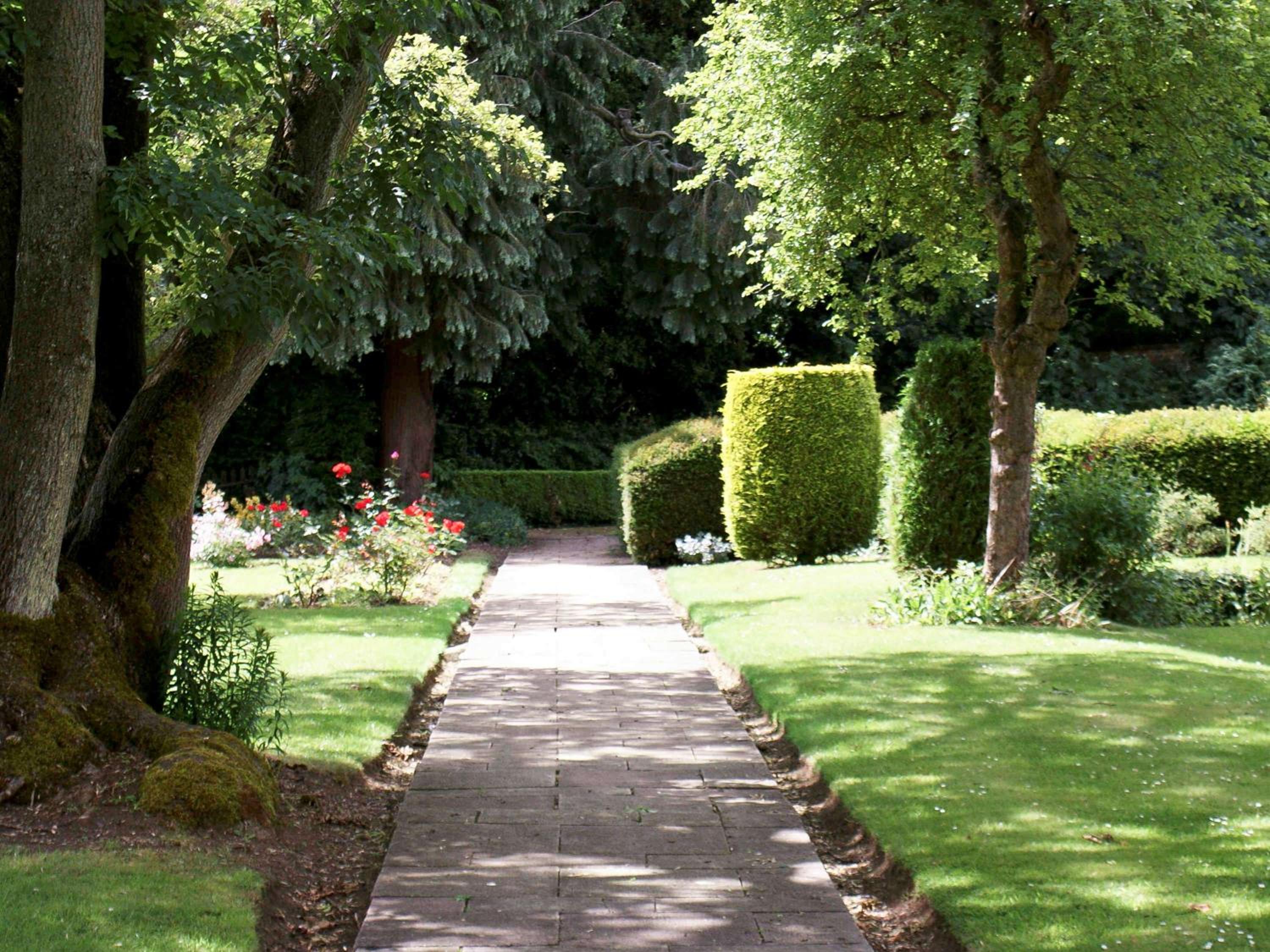 Banbury Vacations - Whately Hall Hotel - Property Image 6