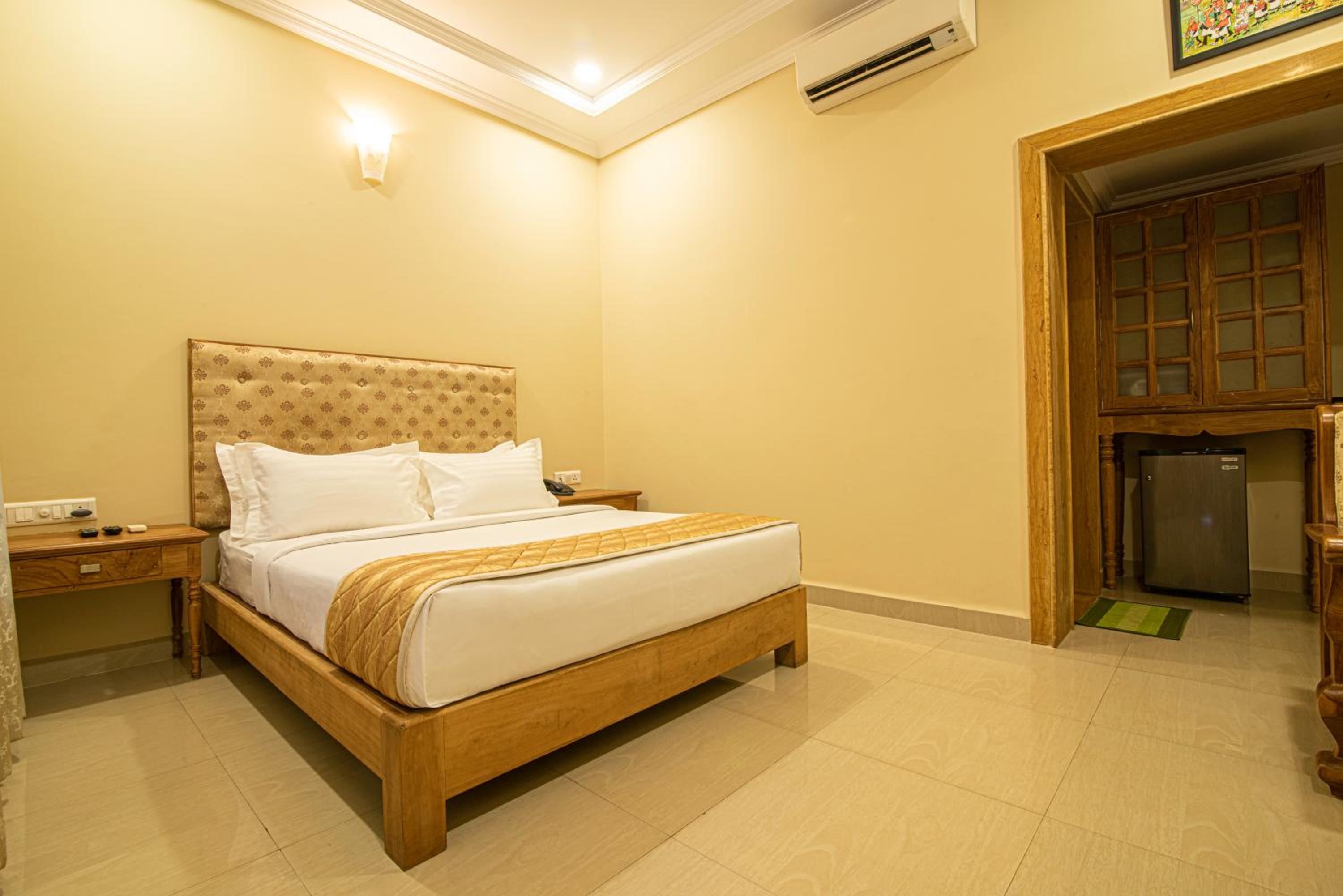 The Grand Leoney Resort
