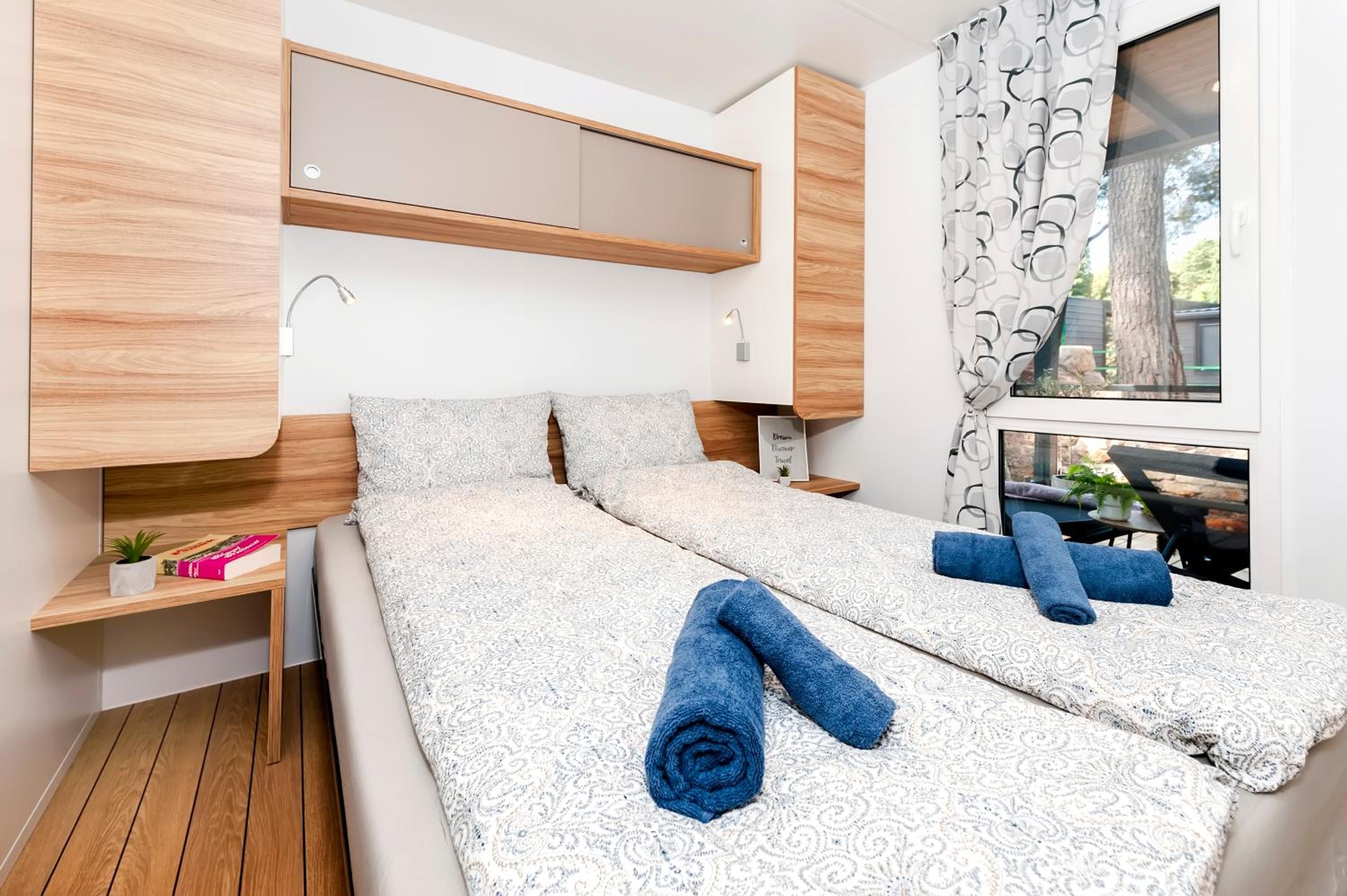 FantaSea Mobile Home Porton Biondi view 5