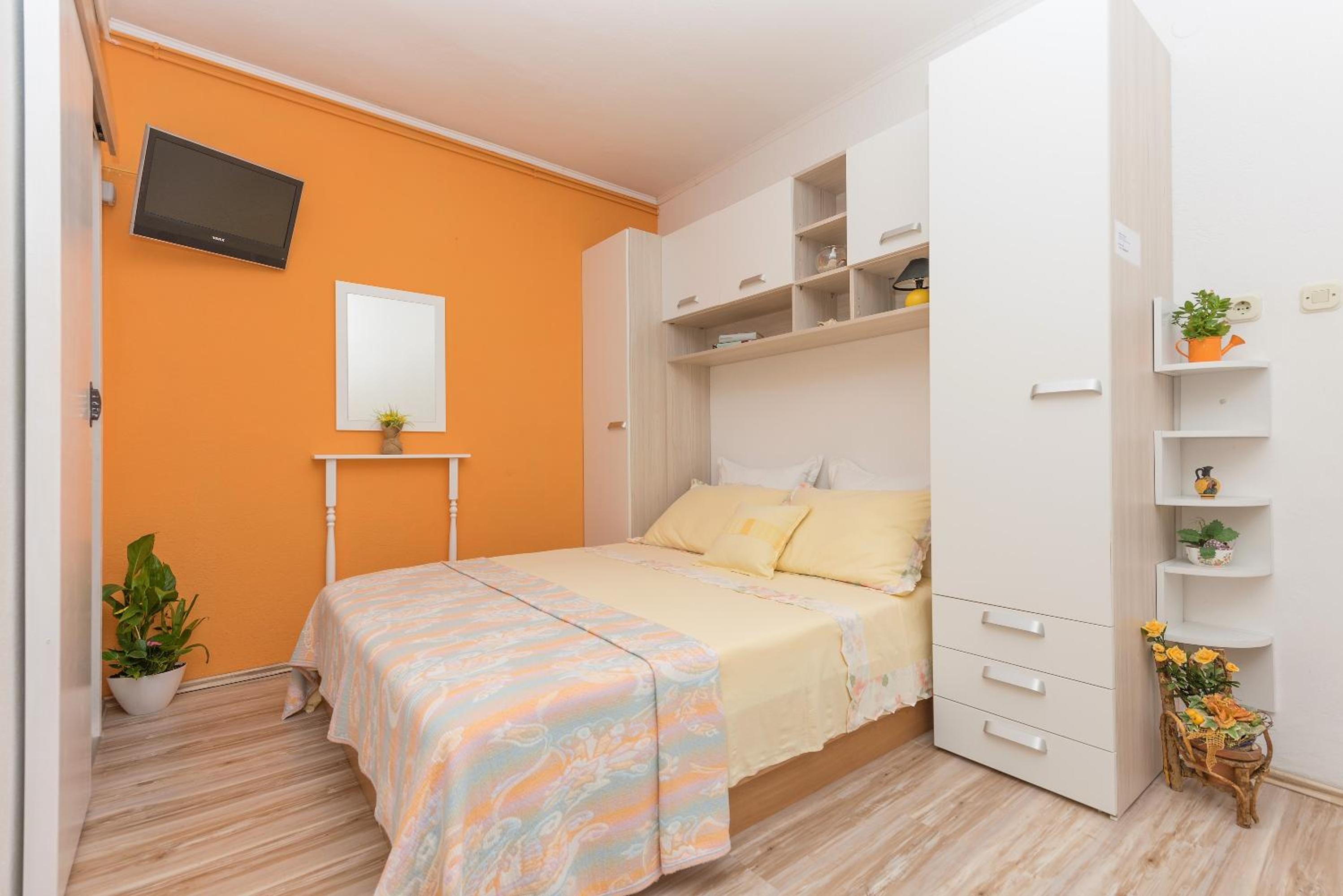 Apartments Luce view 2