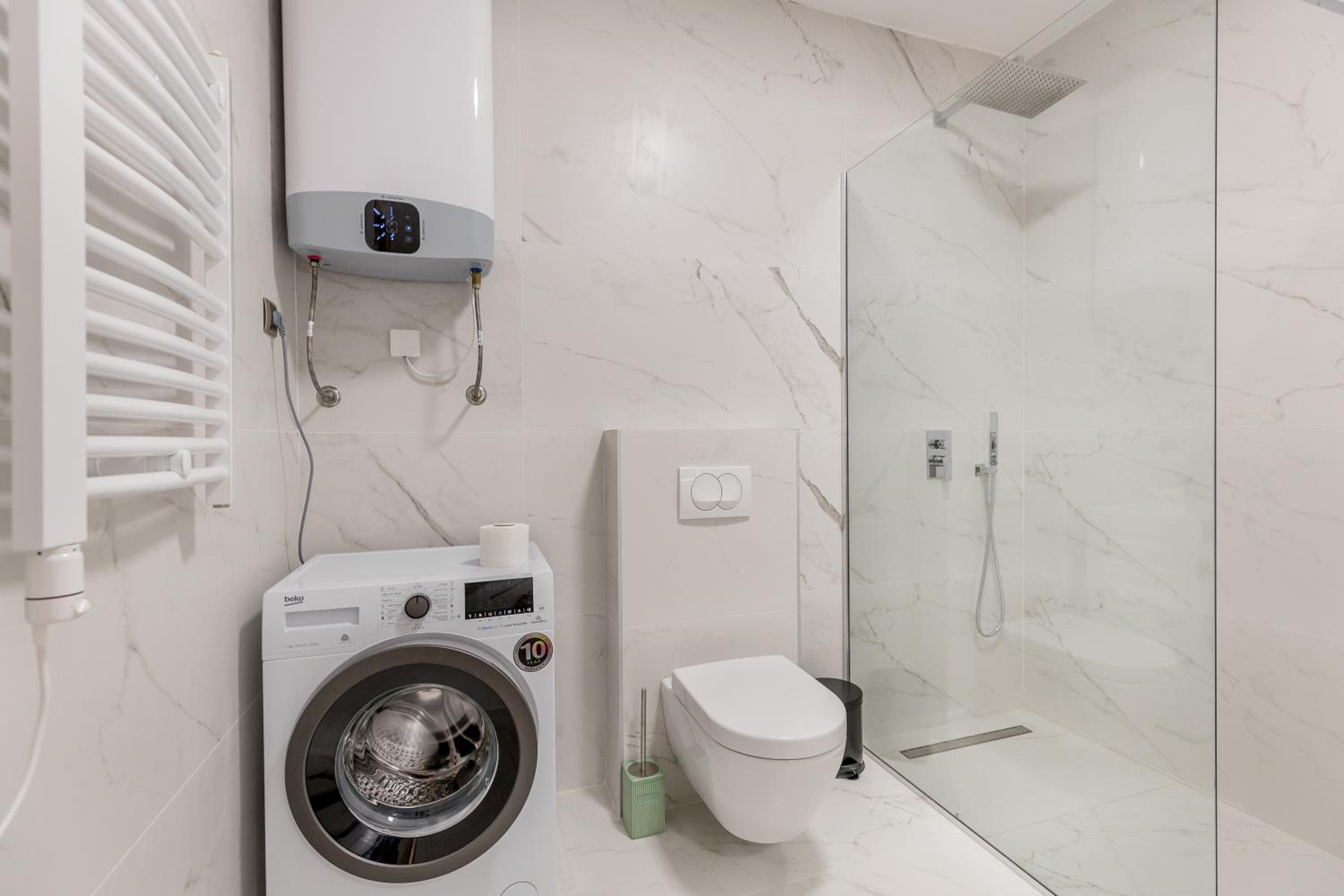 Athos Square Apartments