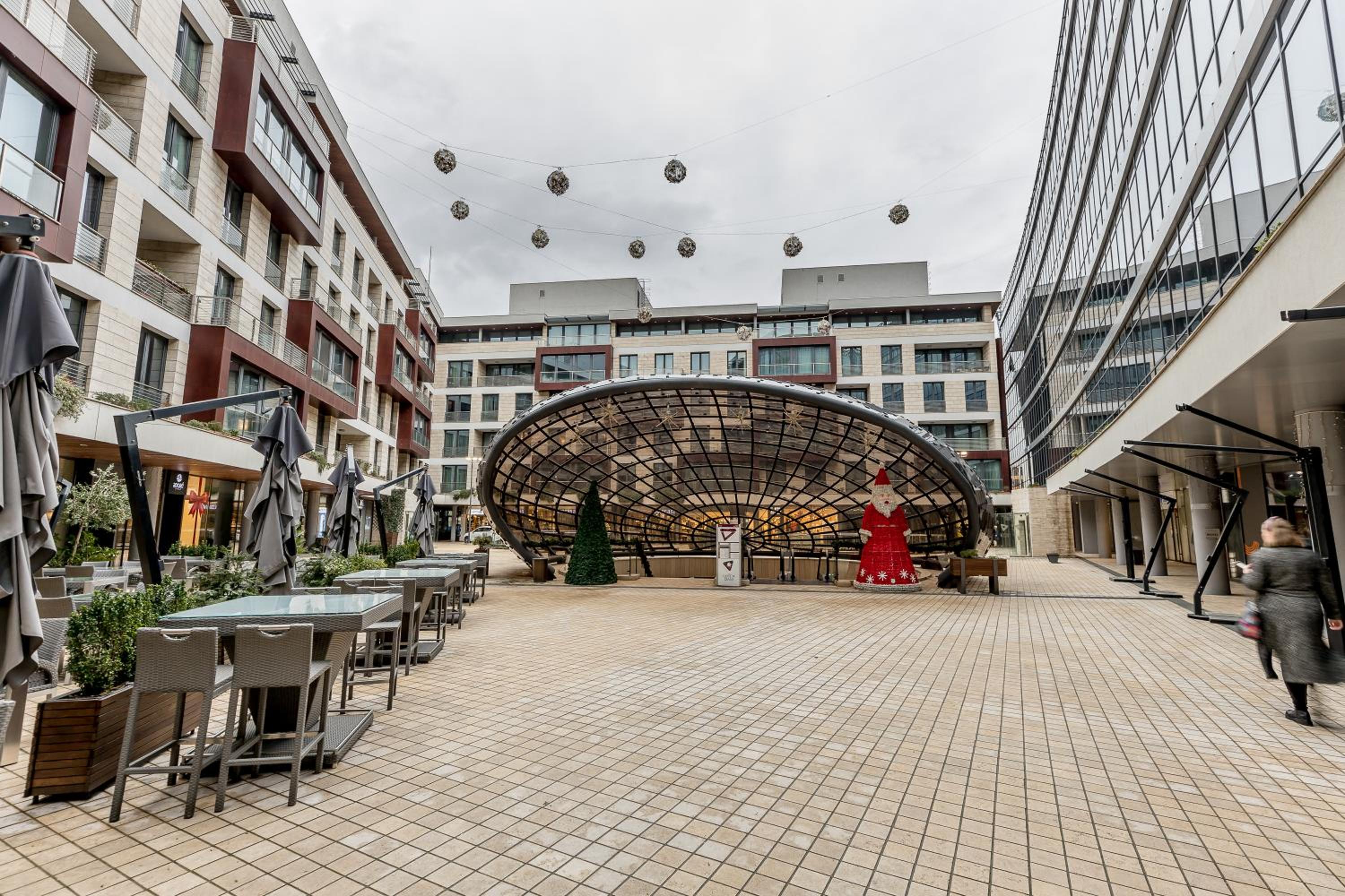 Athos Square Apartments