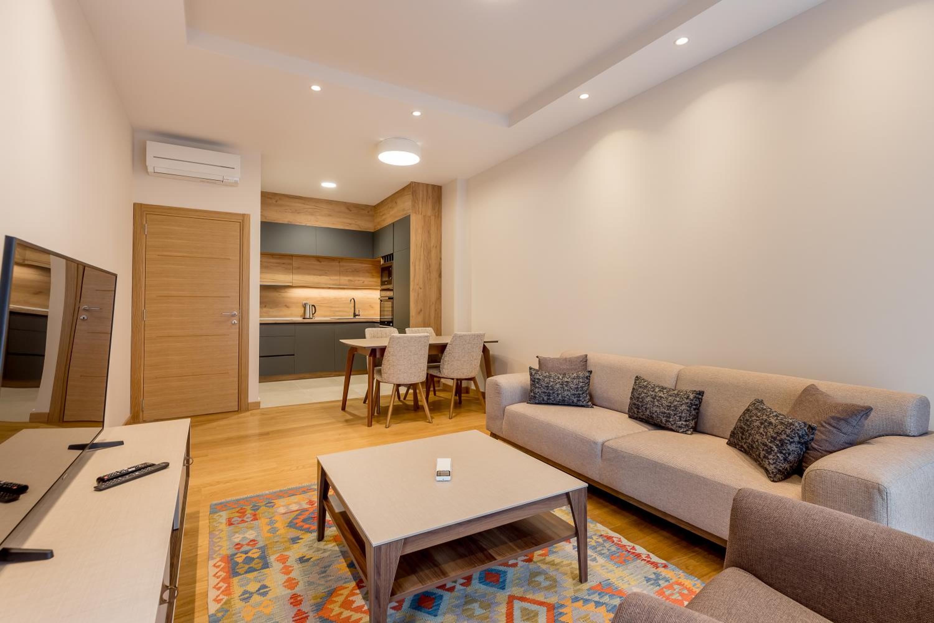 Athos Square Apartments 照片第 11 張,共 87 張