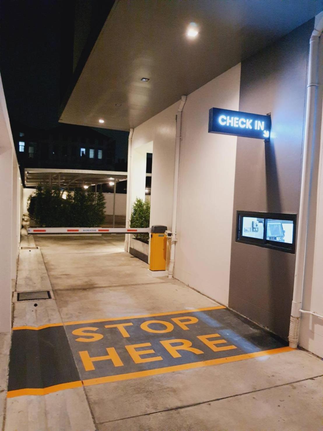 B48 Hotel