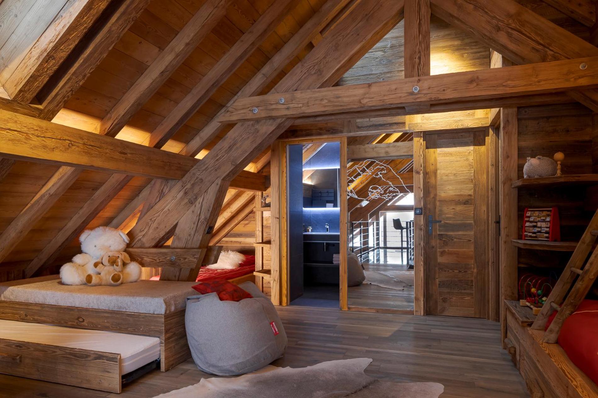 Chalet Prestige l'Atelier Lodge view 4