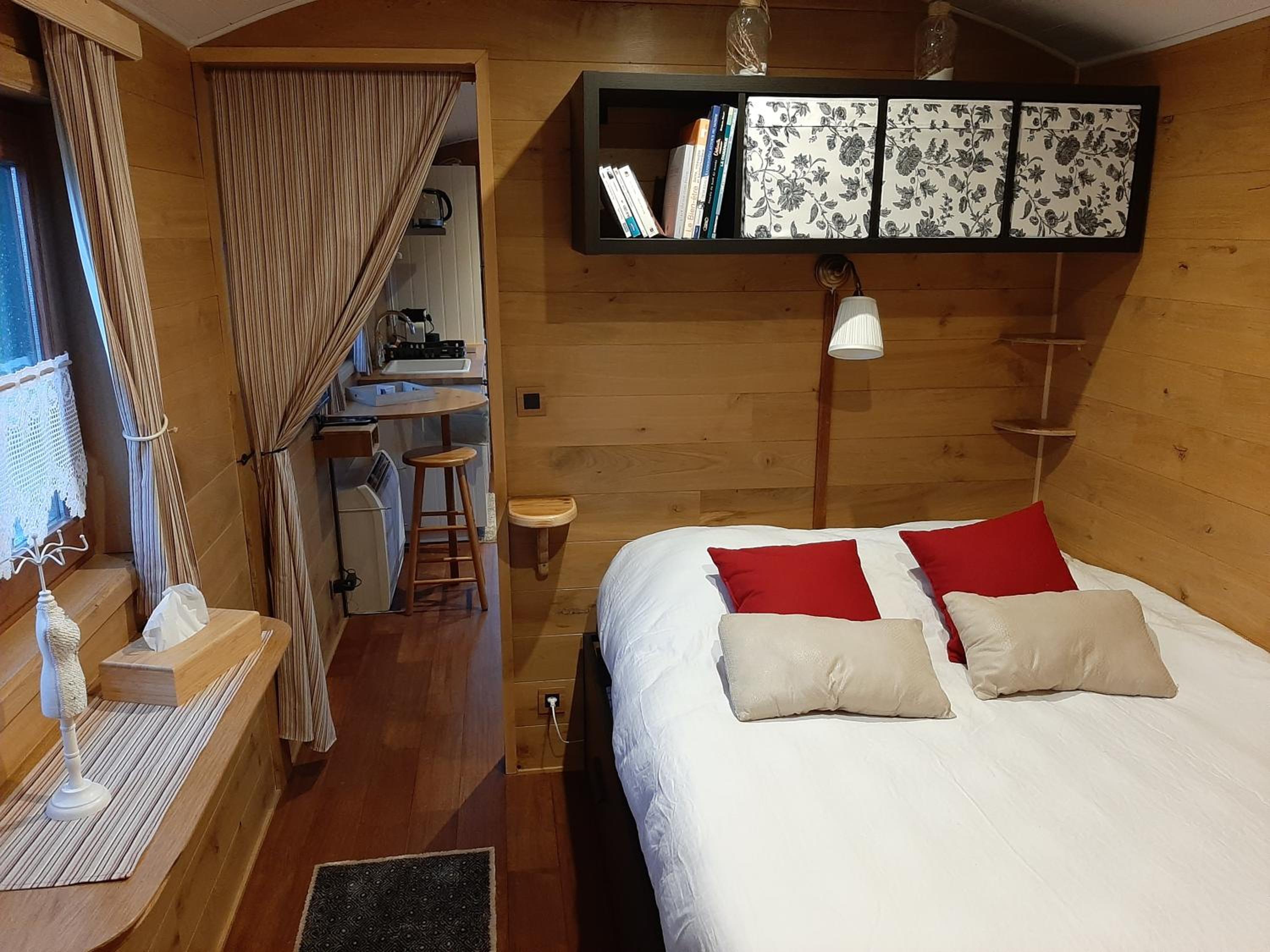 Photo 8