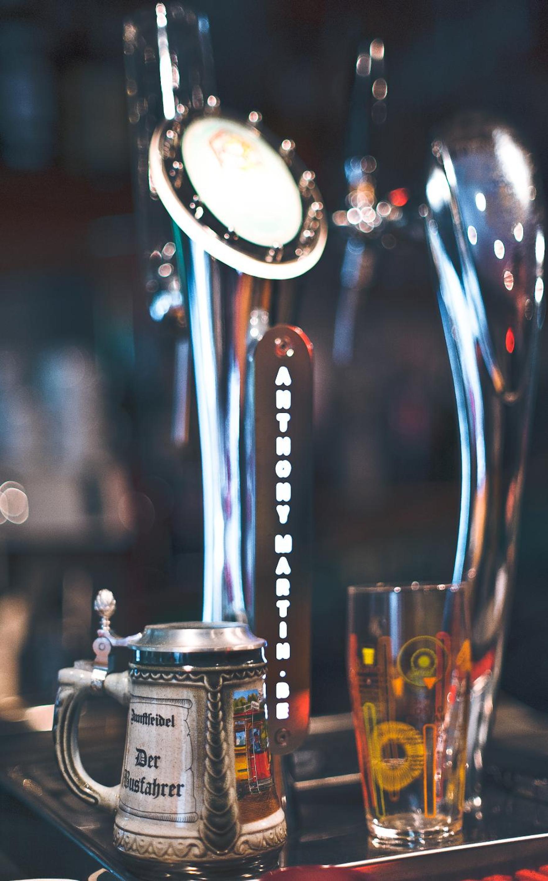 Barri Antic Hostel & Pub
