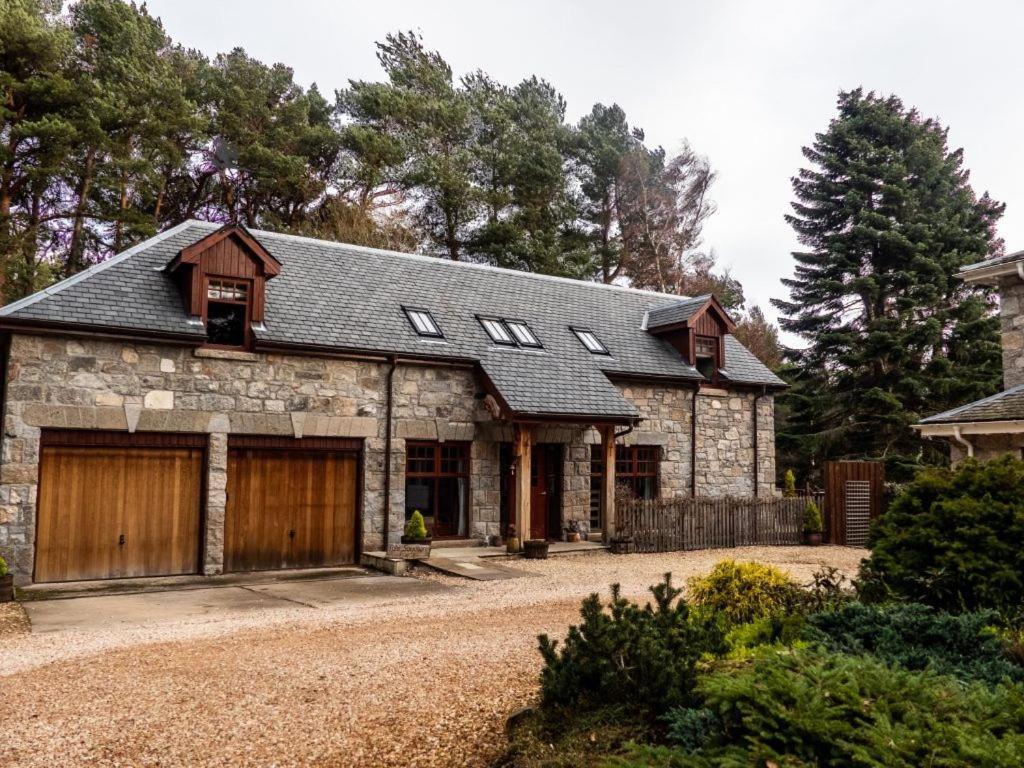 Red Squirrel Lodge view 2