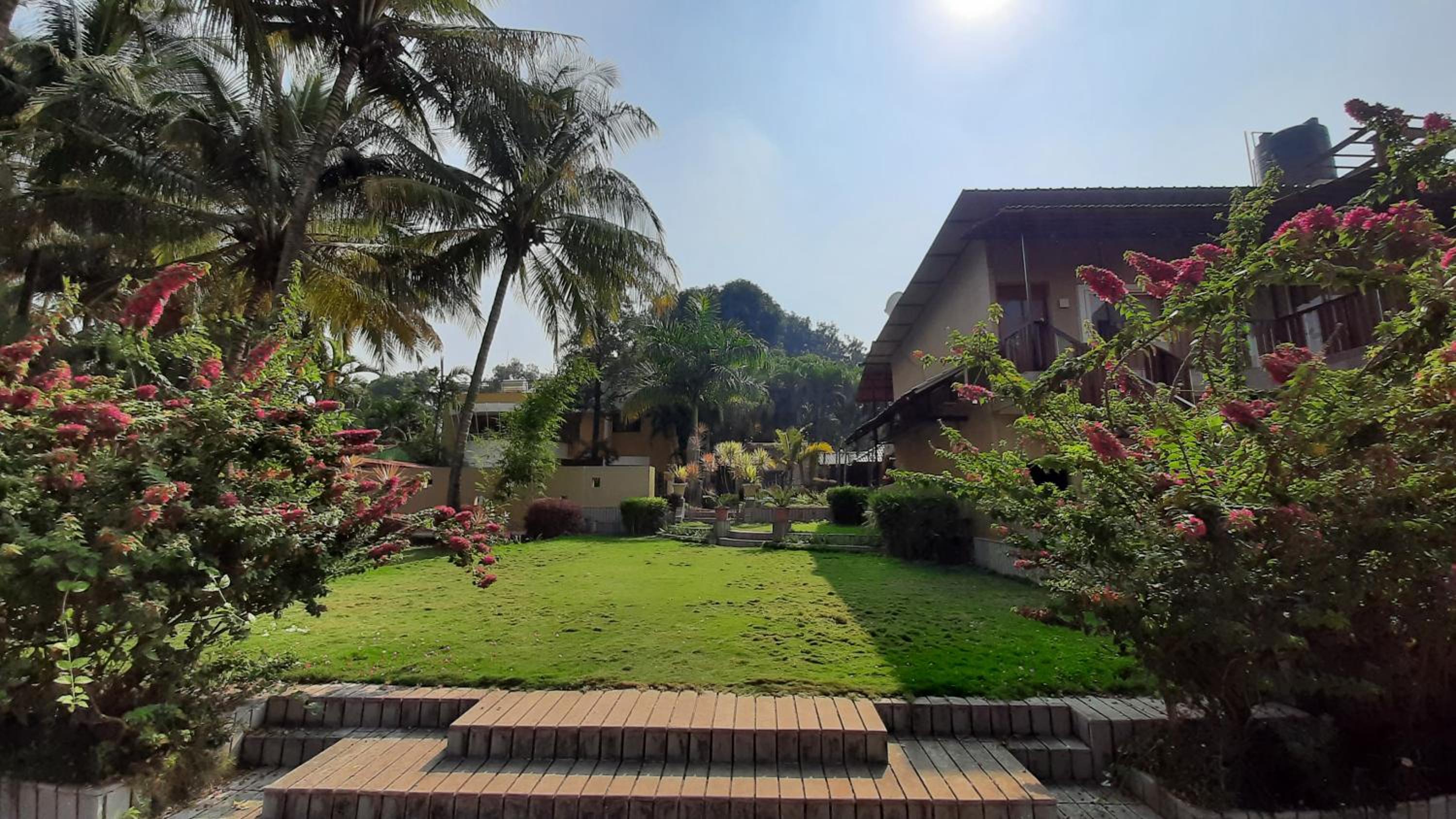 Anandvan Holiday Homes, Wai view 4