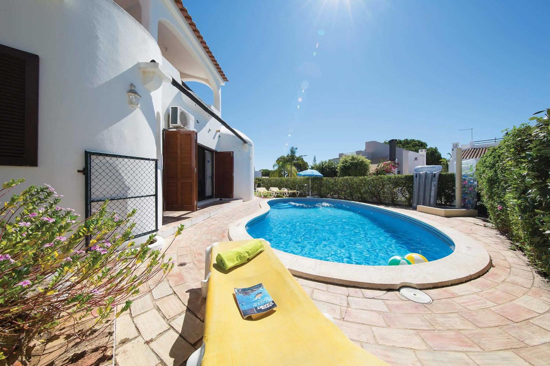 Fantastic for families and close to amenities view 3