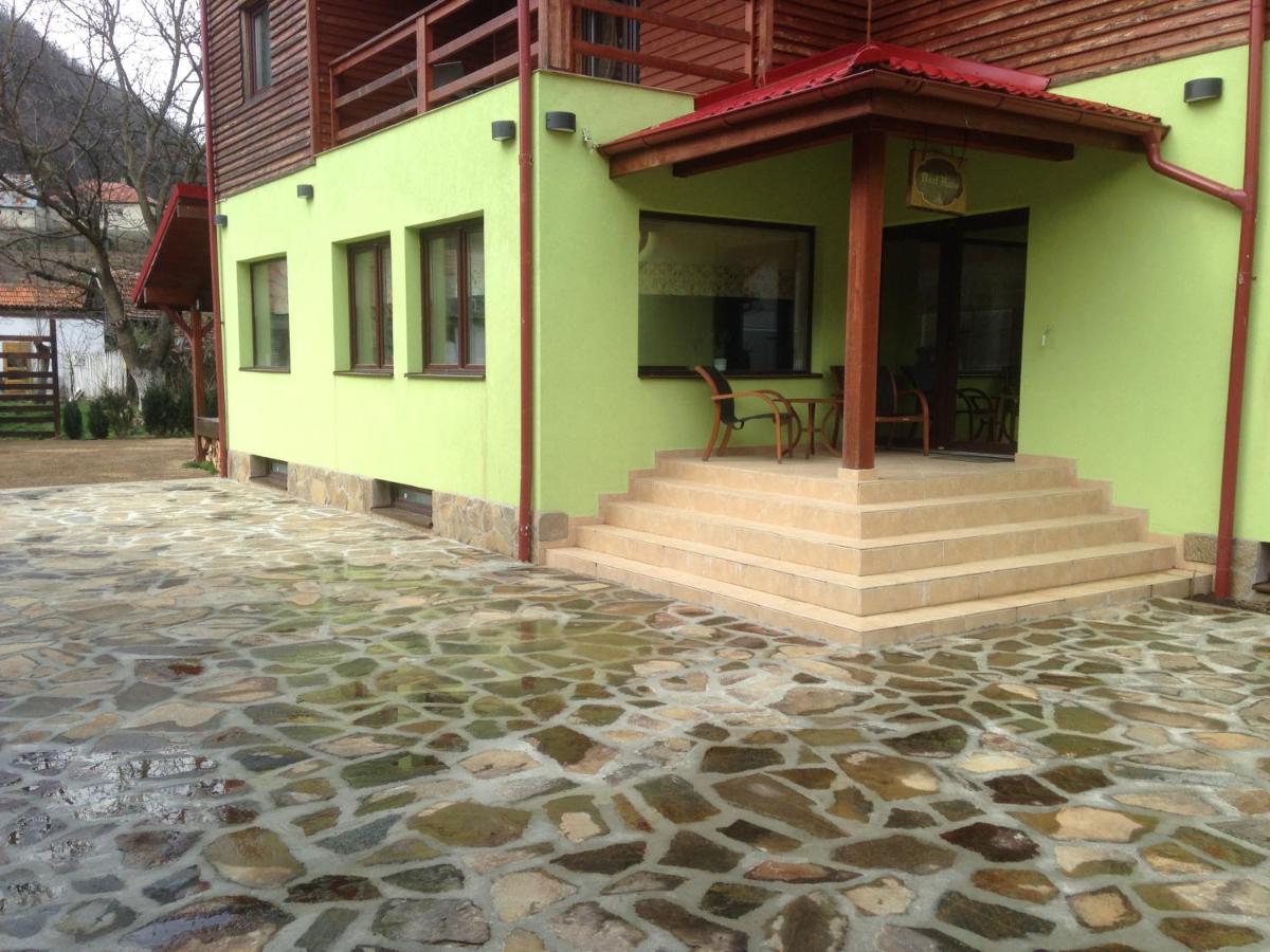 Photo 43