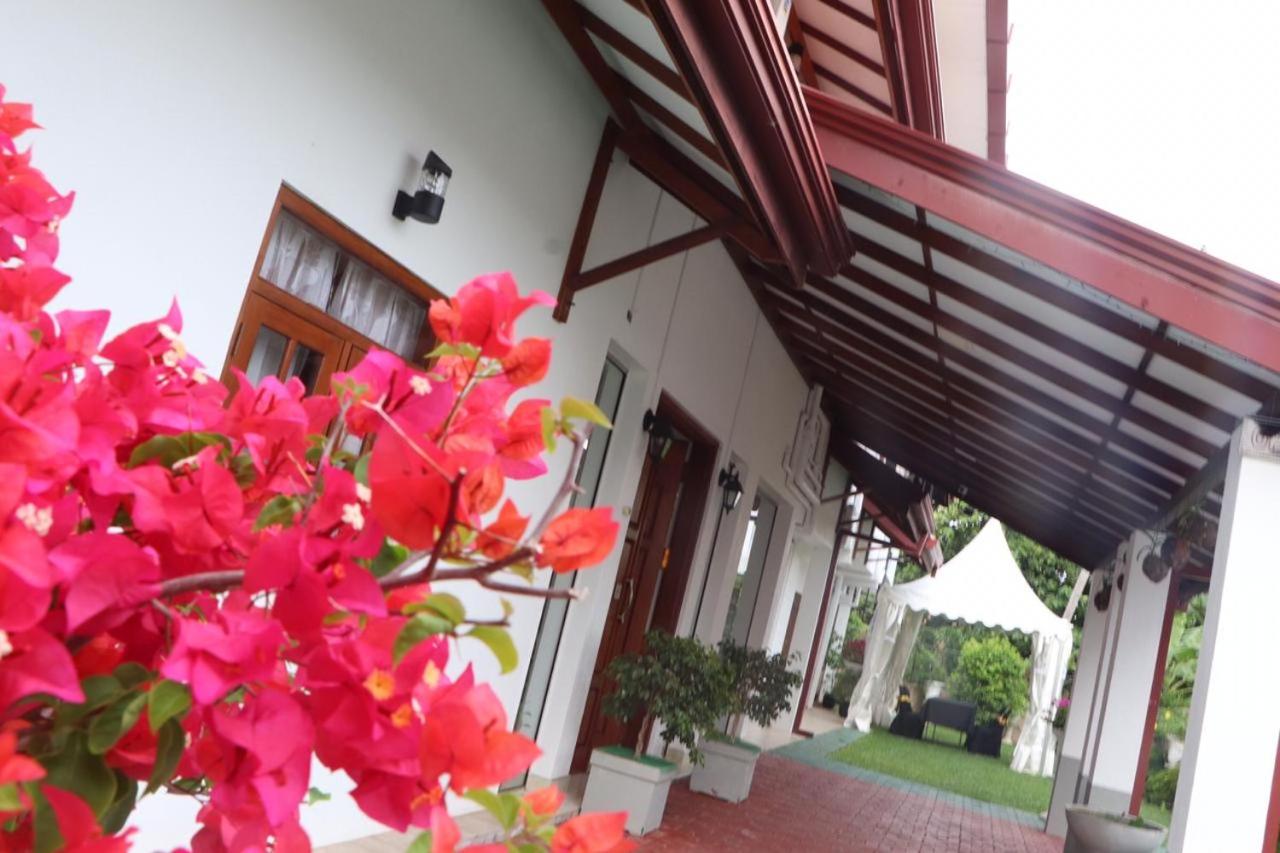 Hotel Ryan Residence & Restaurant - Image 1