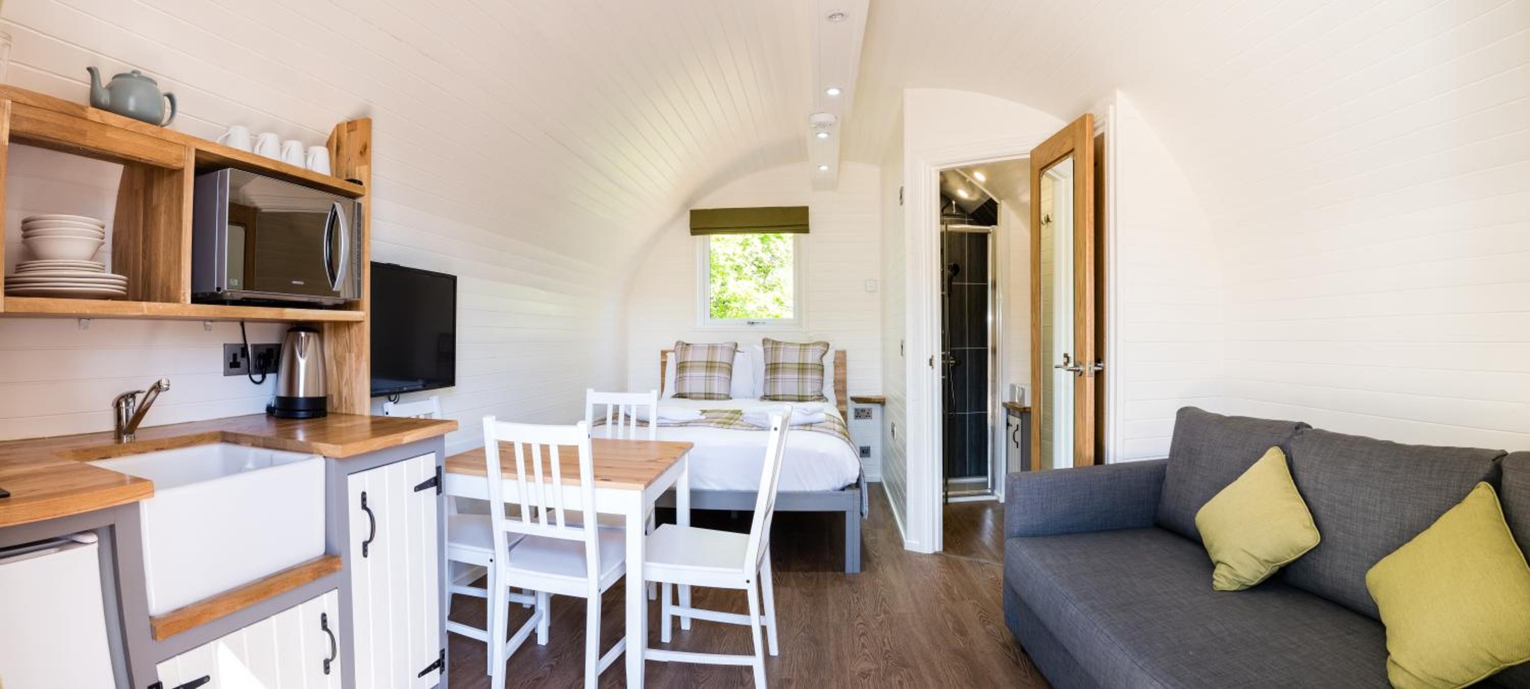 Weedingshall Lodges view 5