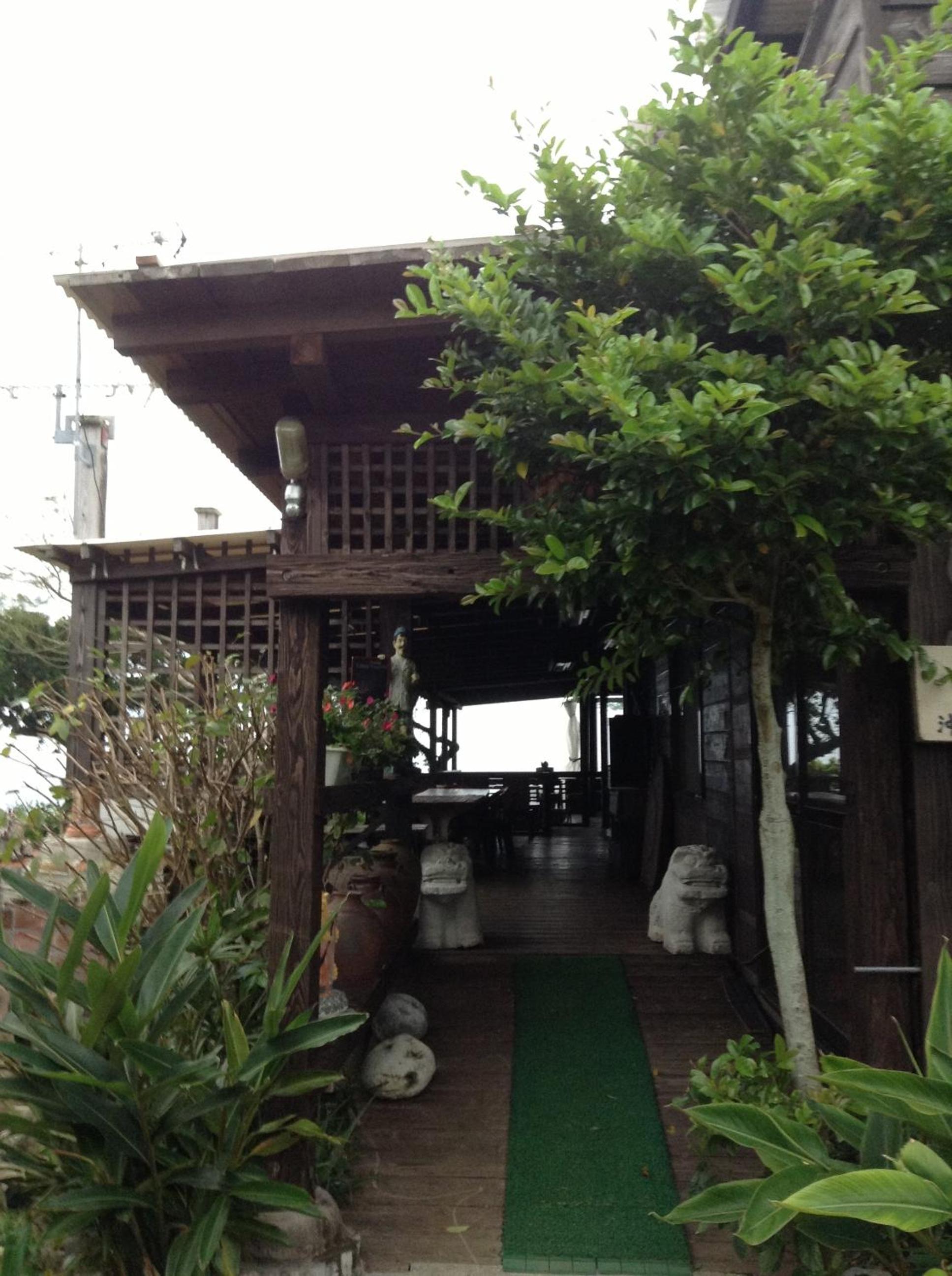 Photo 8