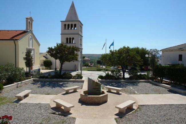 Photo 44