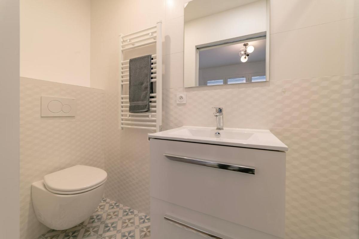 apparthotel-gare-chambery view 5