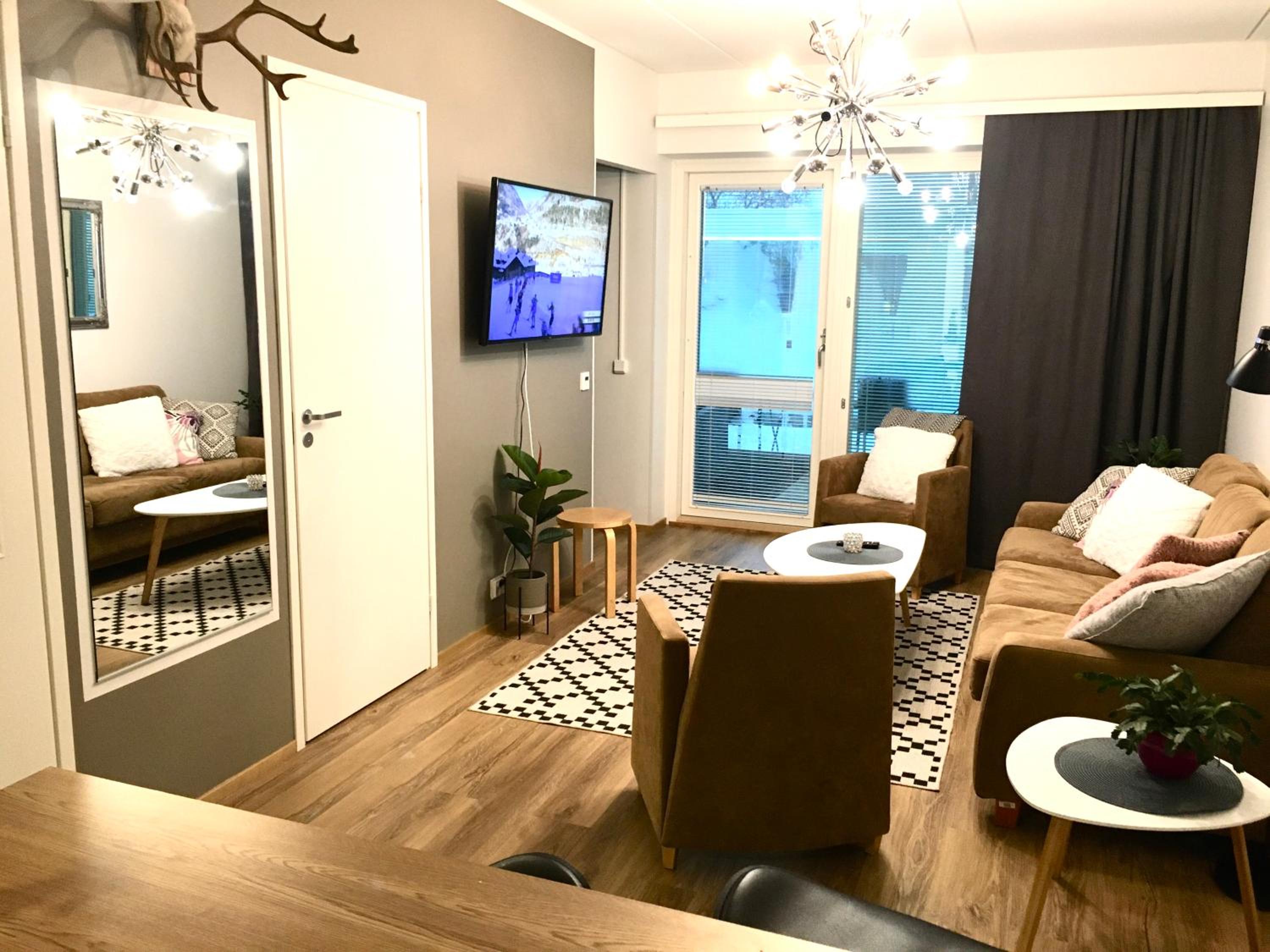 StarHomes Studio Lux 10 view 5