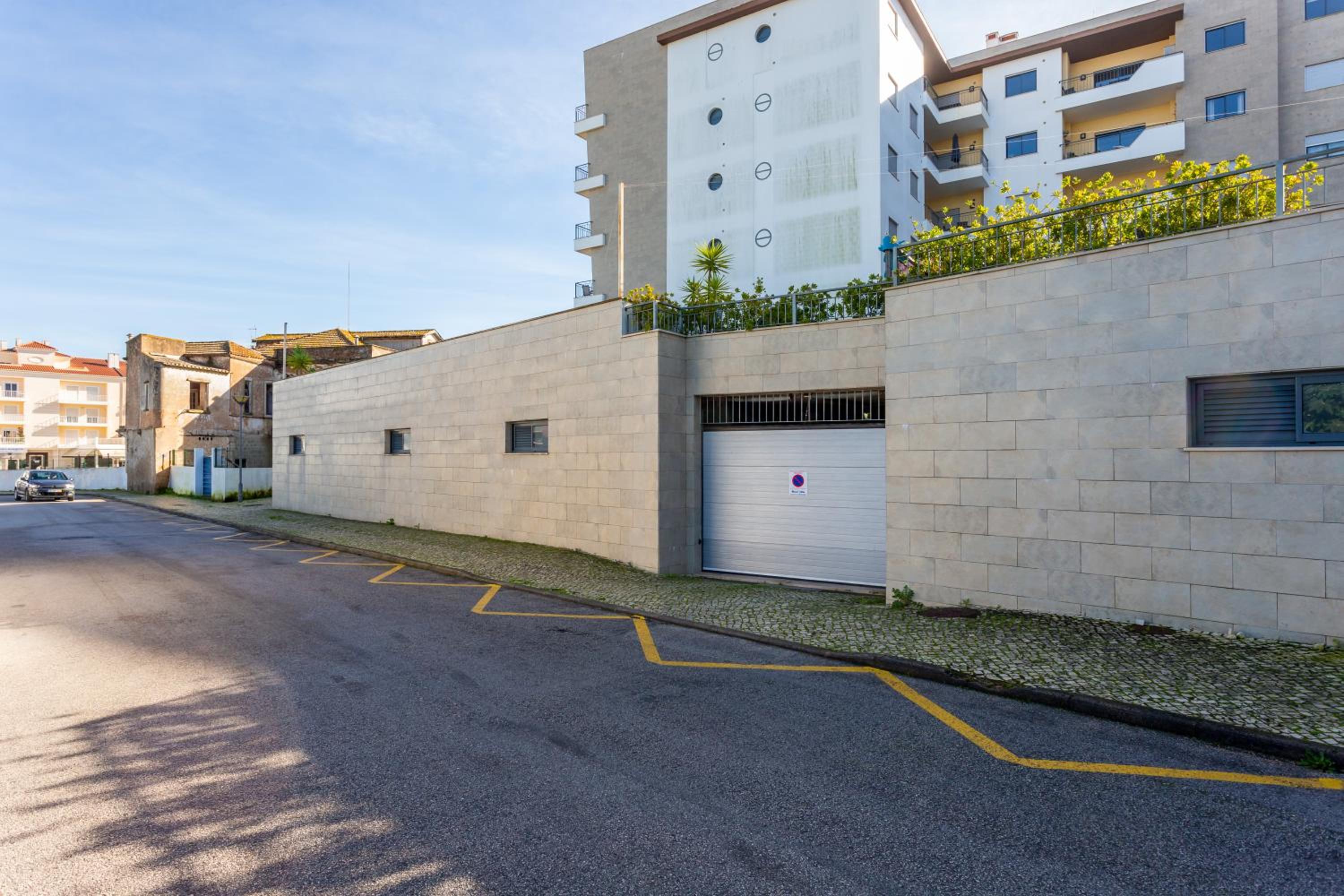 James's Quinta das Palmeiras, spacious 2 bedroom apartment in luxury complex, walking distance to town and beach view 5