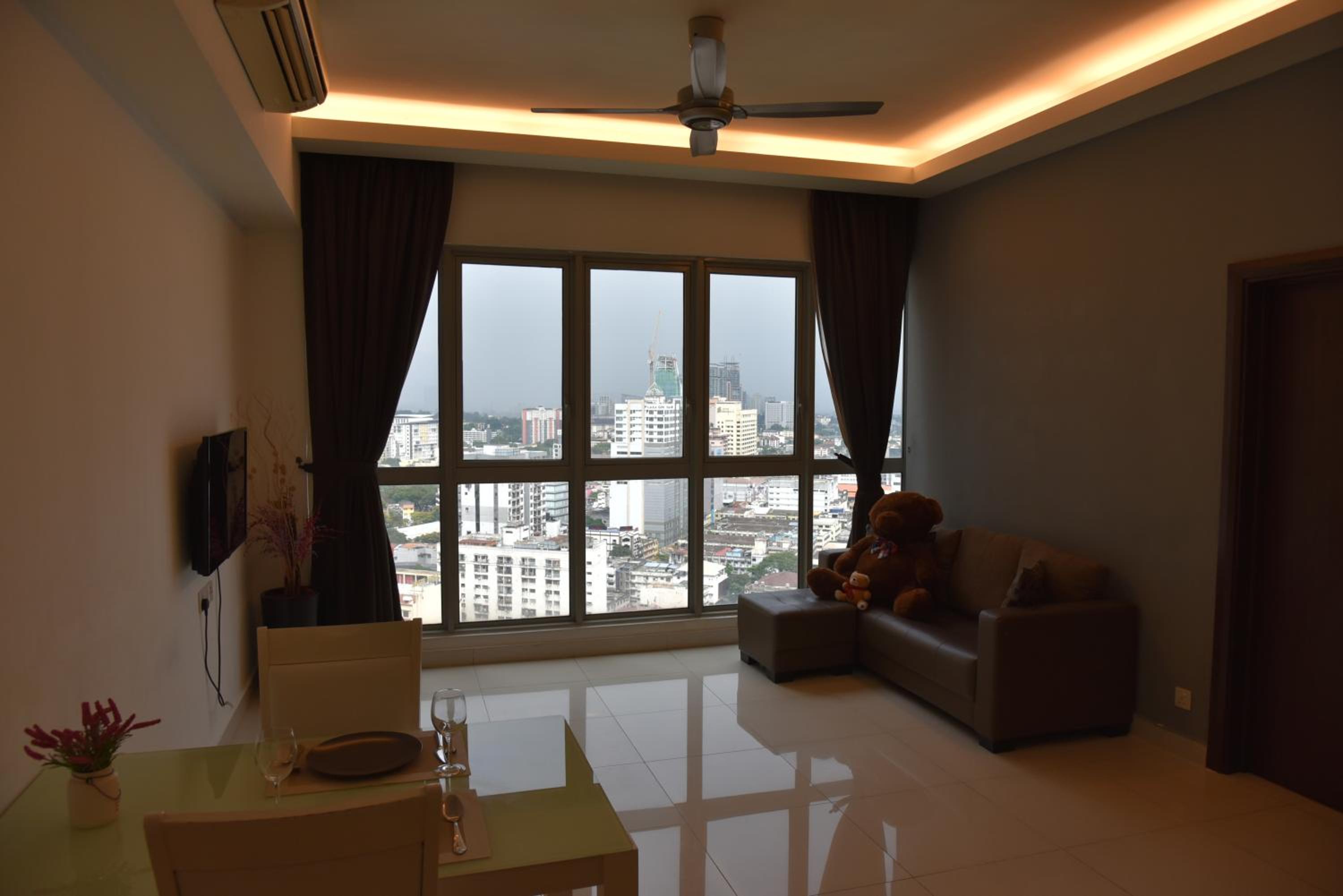 Wonderful KLCC View at Regalia Suites