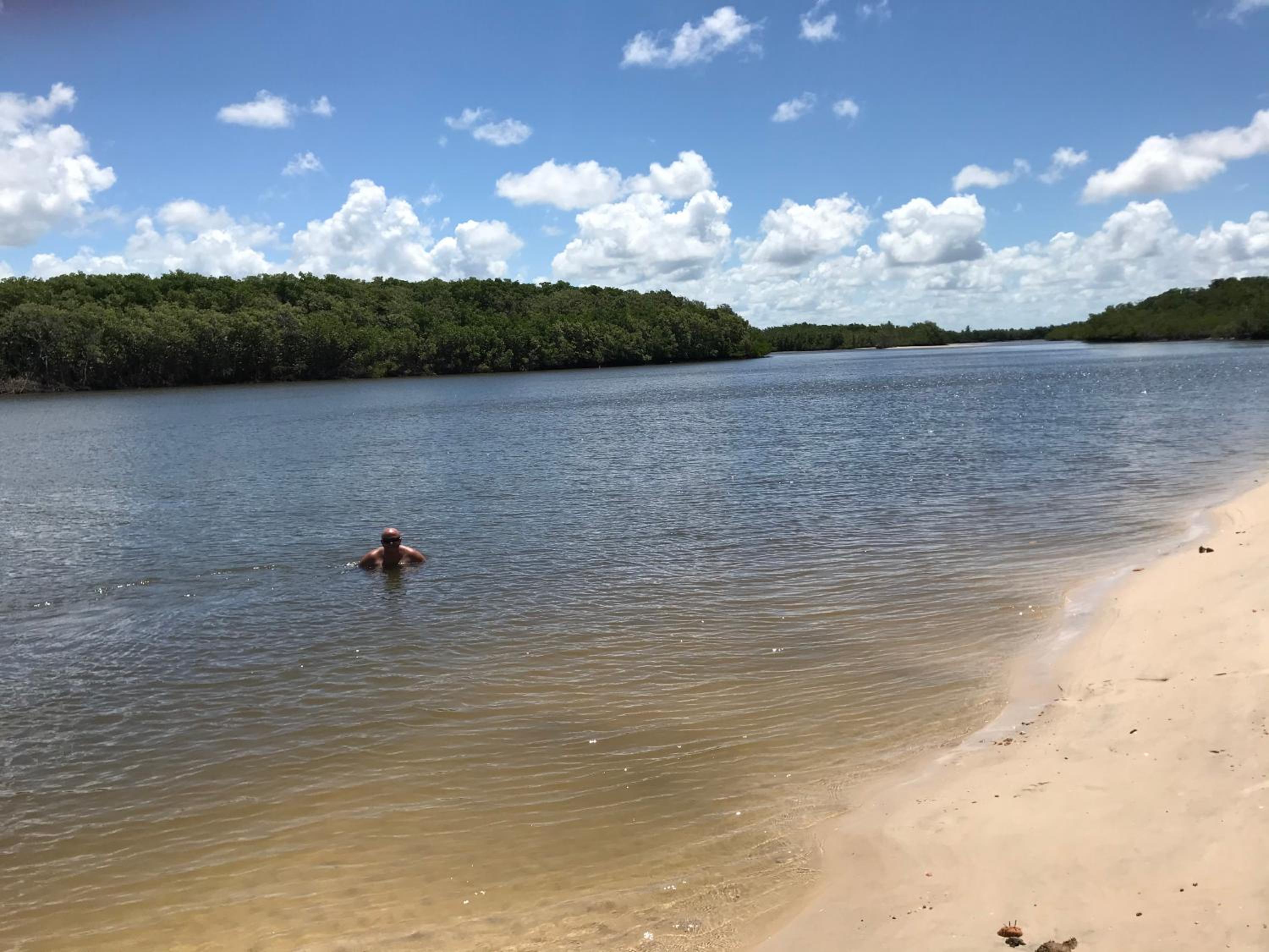 Villa das aguas-Praia do Saco-Proximo as lagoas dos Tambaquis e Mangue Seco