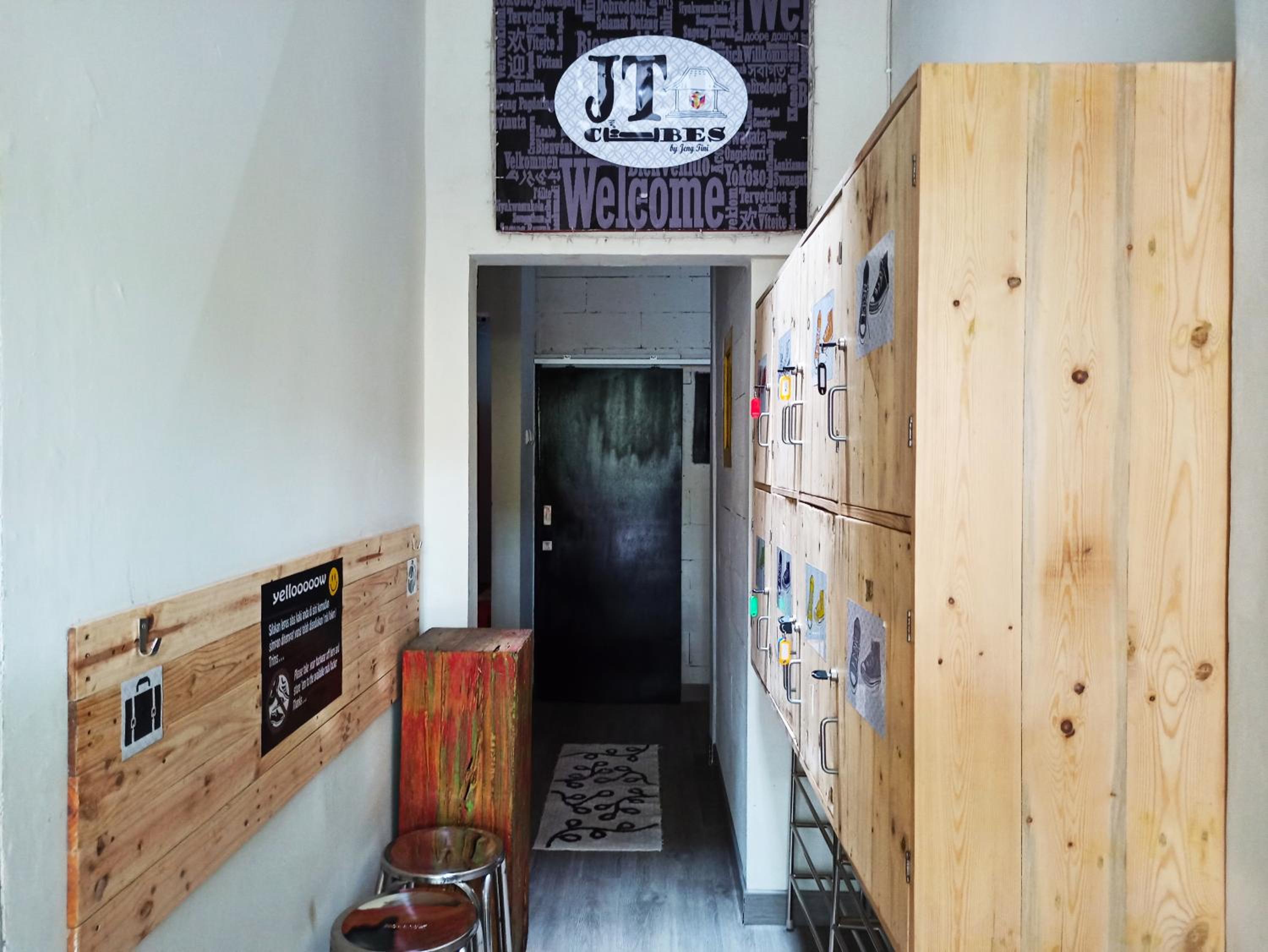 Jeng Tini Guest House