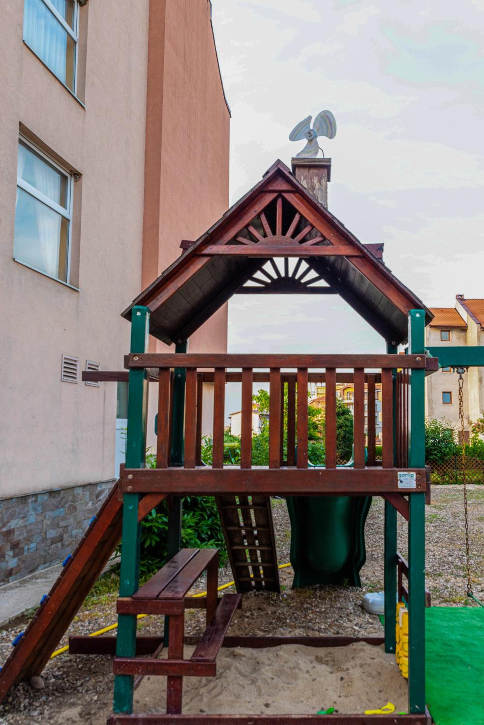 Photo 16