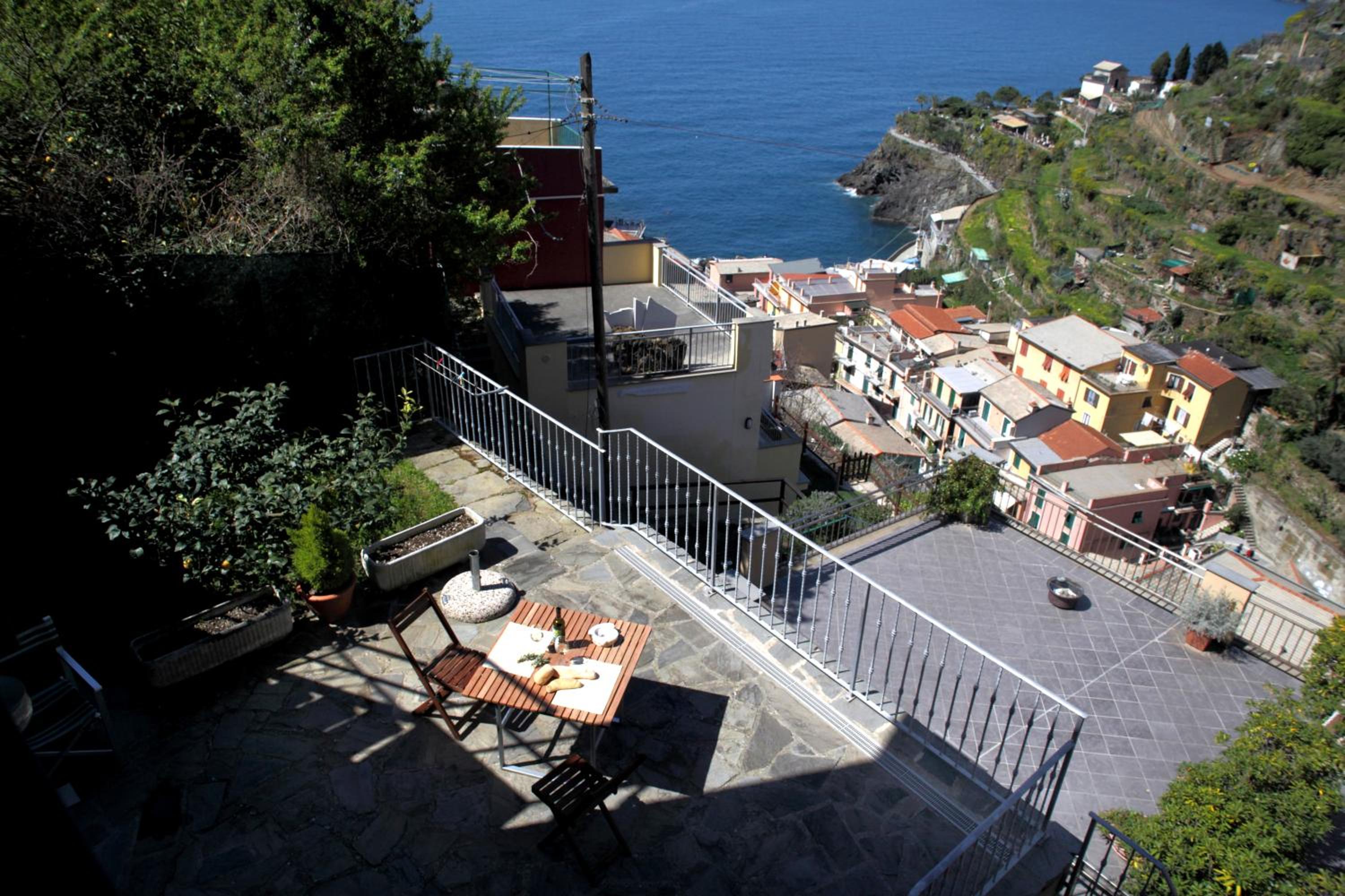 ARIA DI MARE, Manarola - Camere con vista mare! view 5