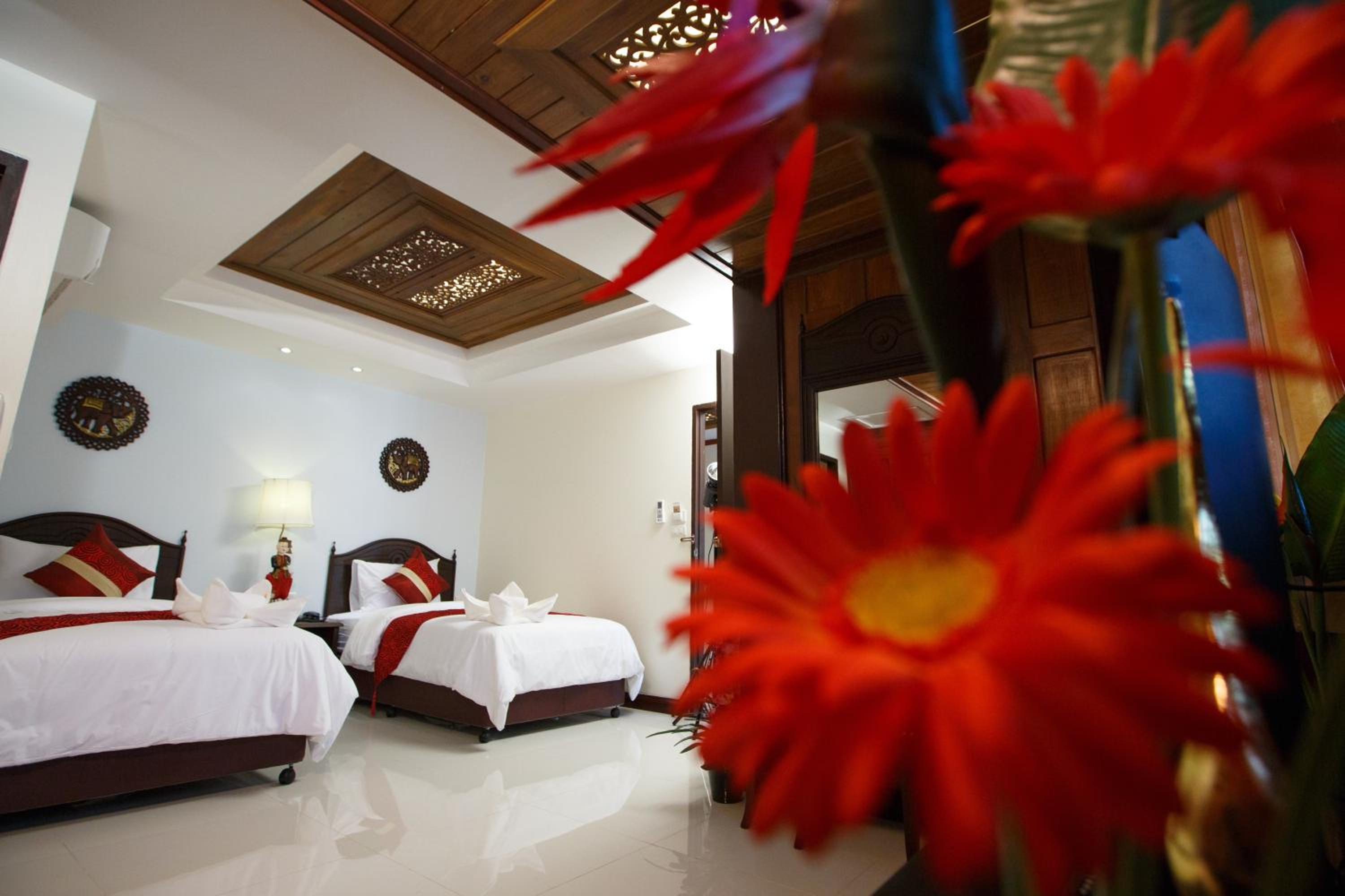 Chang Siam Inn