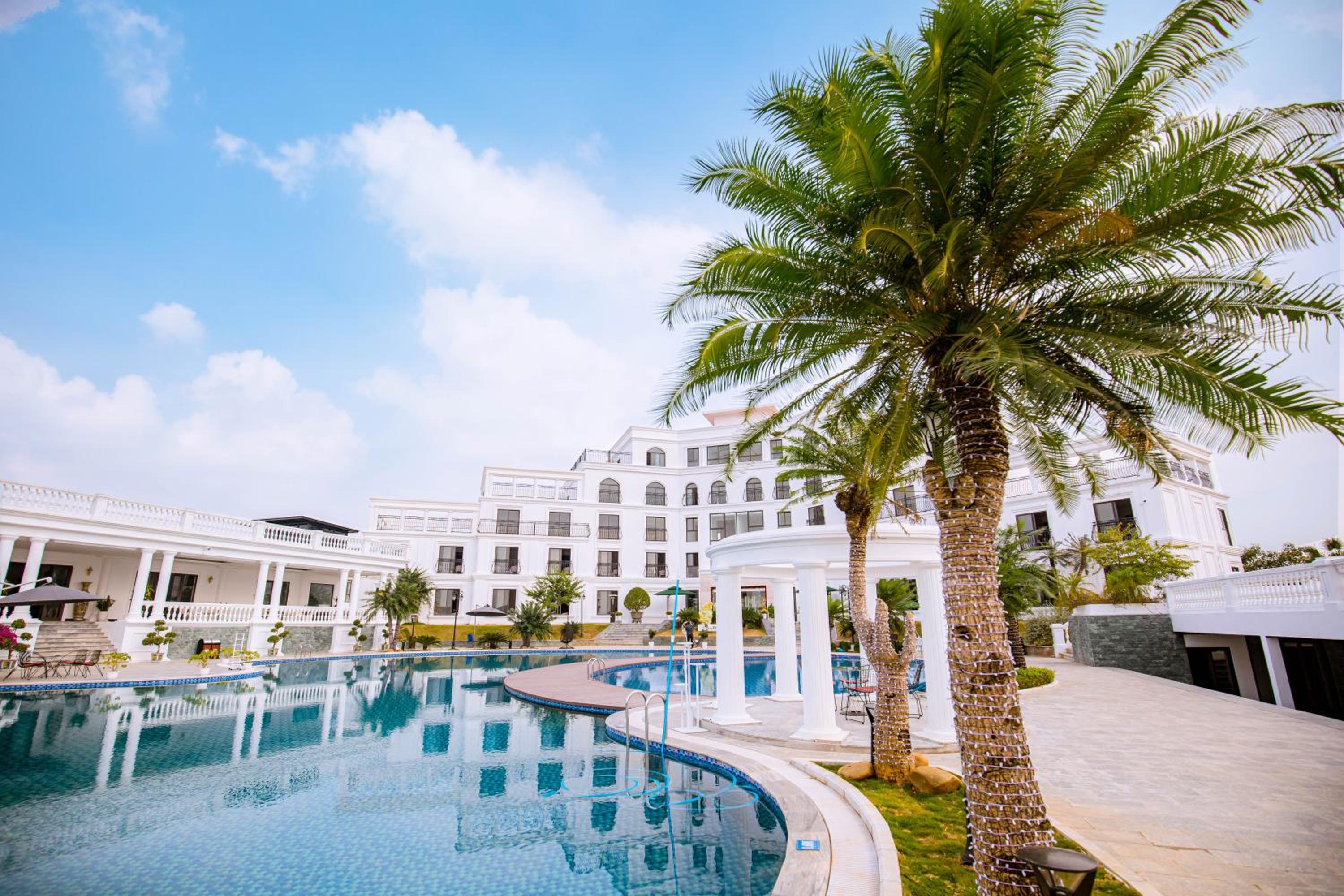 Glory Resort