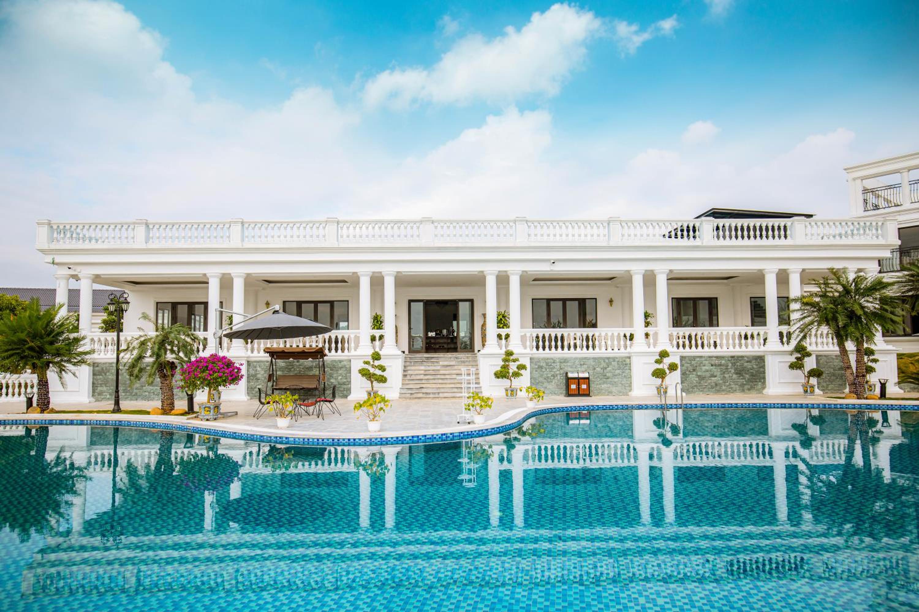 Glory Resort