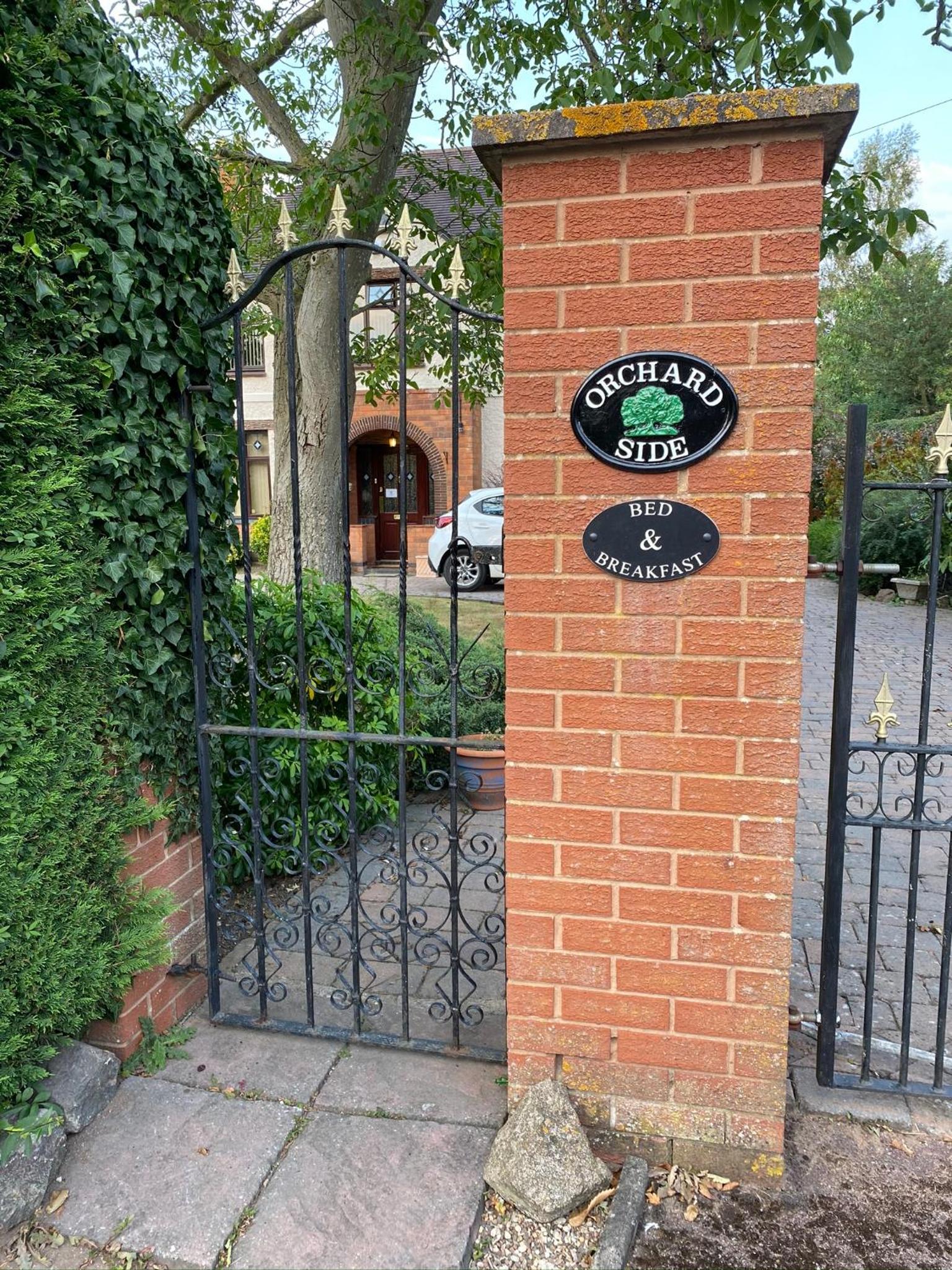 Orchard Side Bed and Breakfast