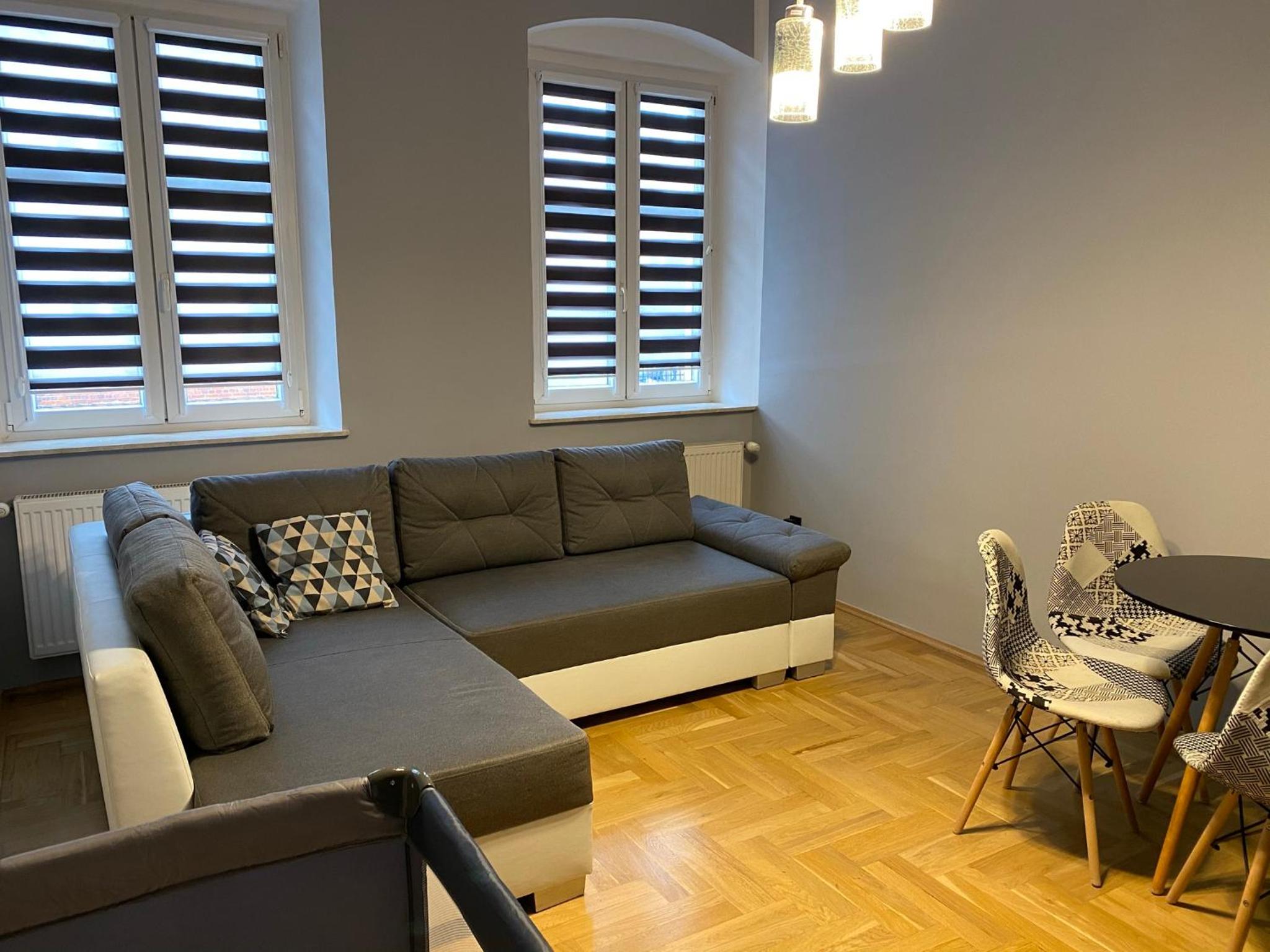 Apartament F21 Deluxe w Bielawie - Widok na Góry Sowie view 3