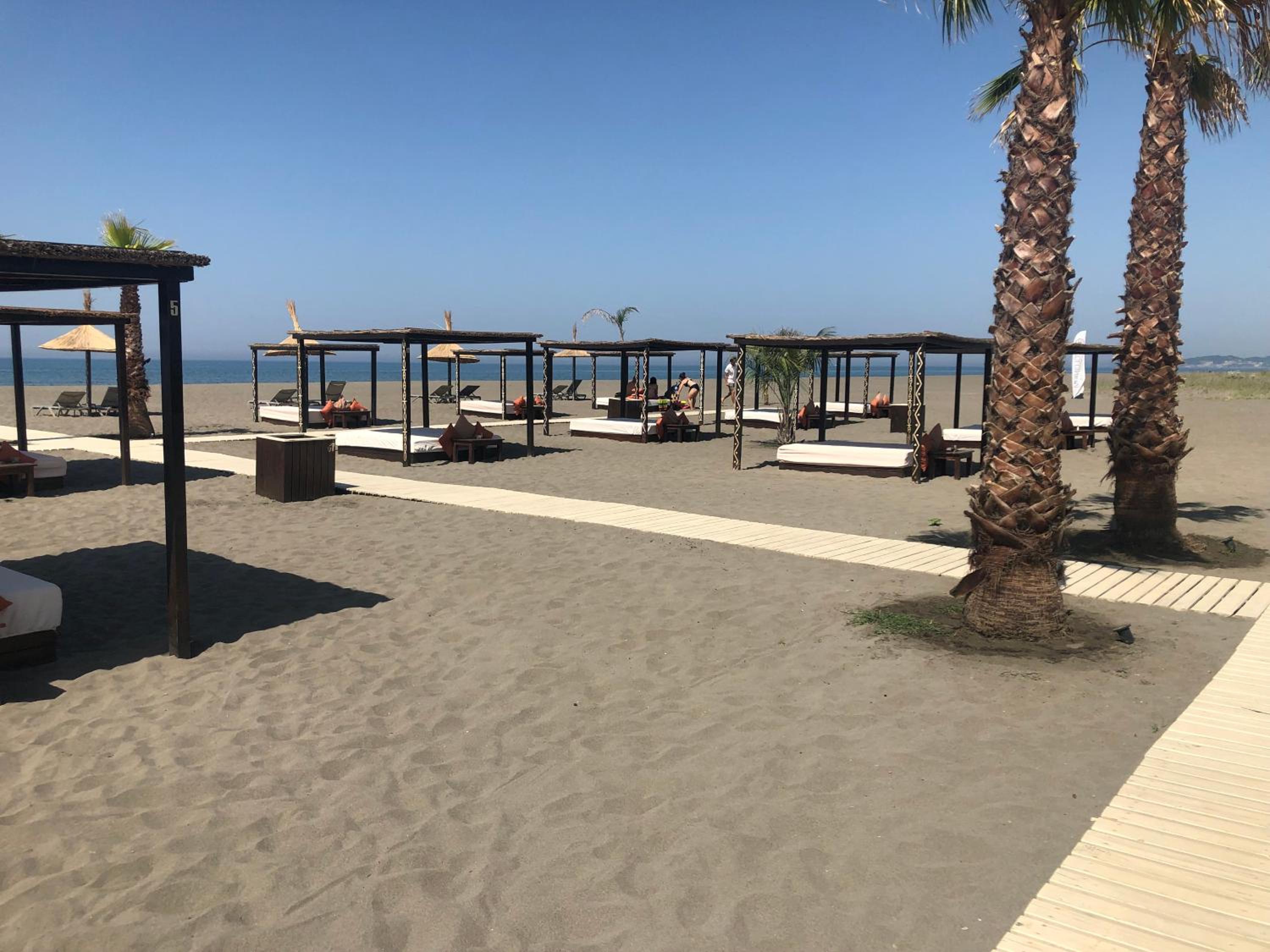 "HOLIDAY" apartments & rooms view 4