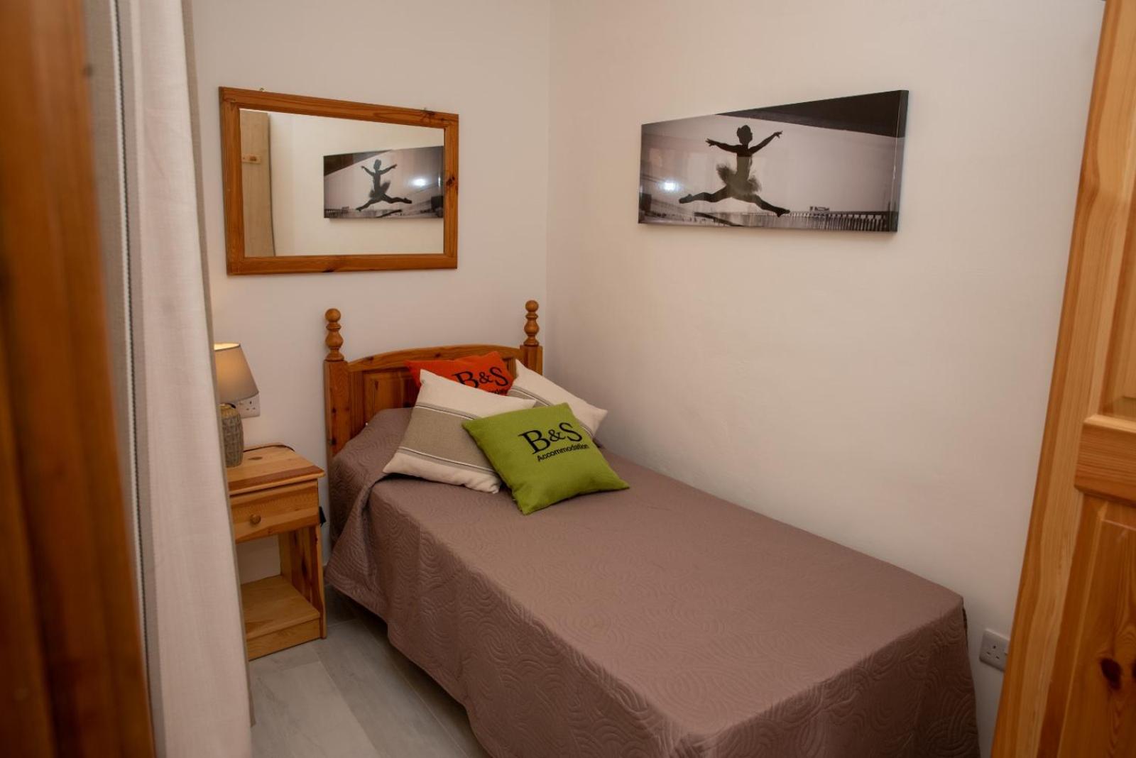 B & S Accommodation Sea View Apartment Marsascala, Malta