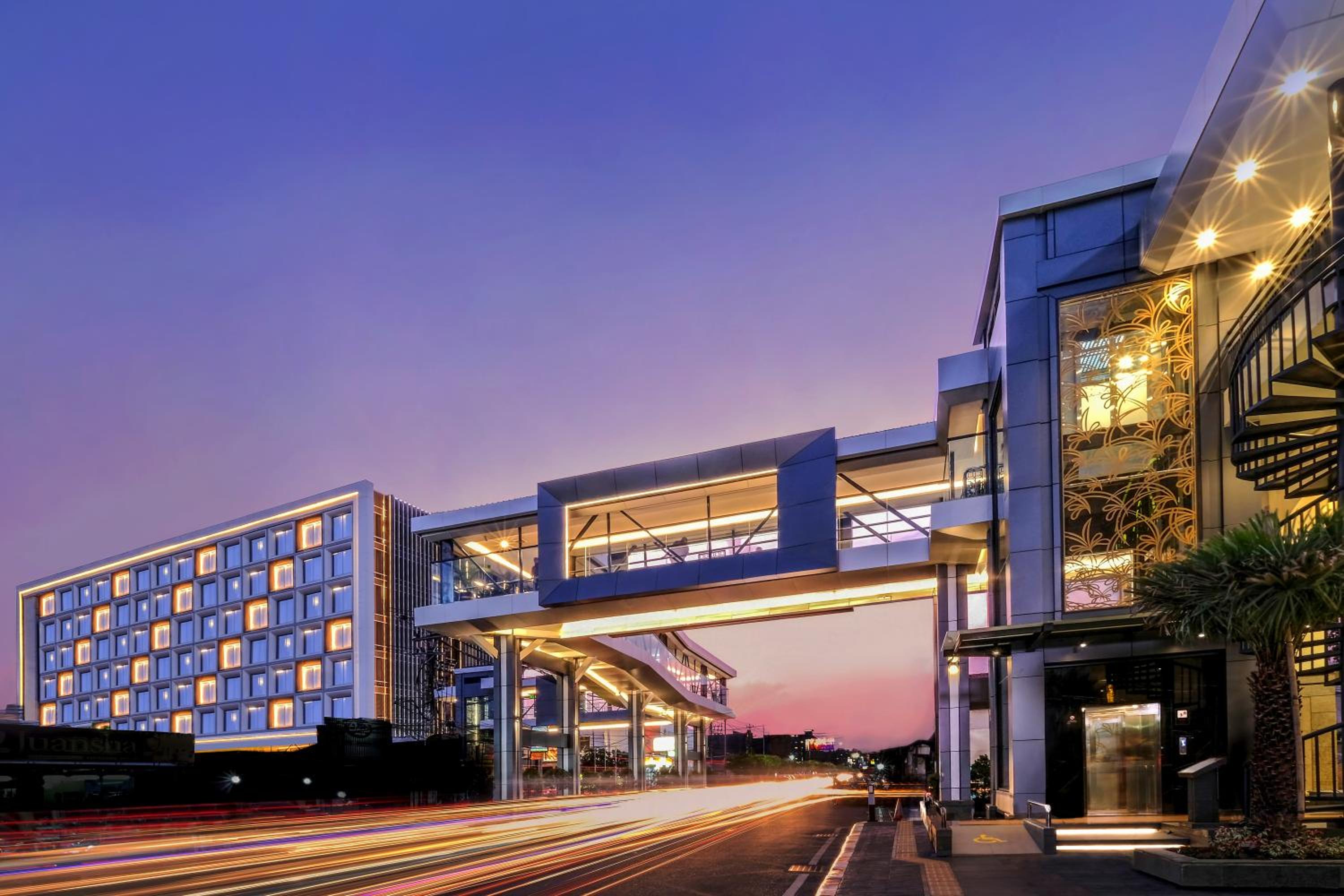 Hotel GRAMM HOTEL by Ambarrukmo - Formerly Grand Ambarrukmo Yogyakarta - Image 1