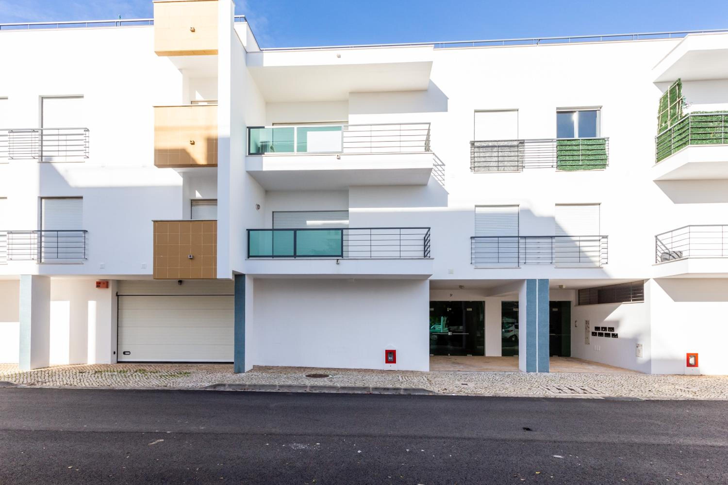 Hotel Sacha's sweet home, lovely 2 bedroom apartment, walking distance to town, beach and marina - Image 1