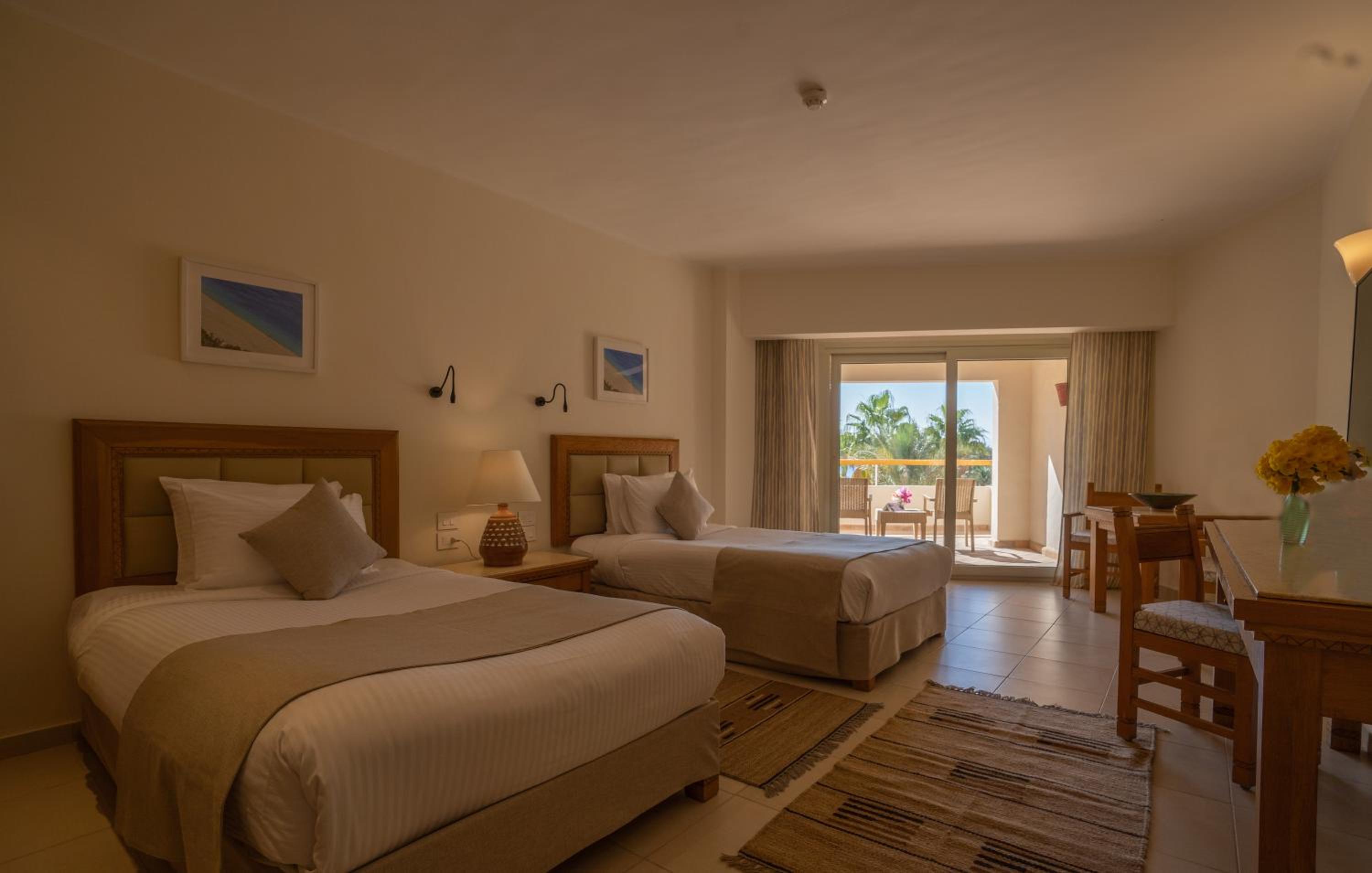 Fort Arabesque Resort, Spa & Villas