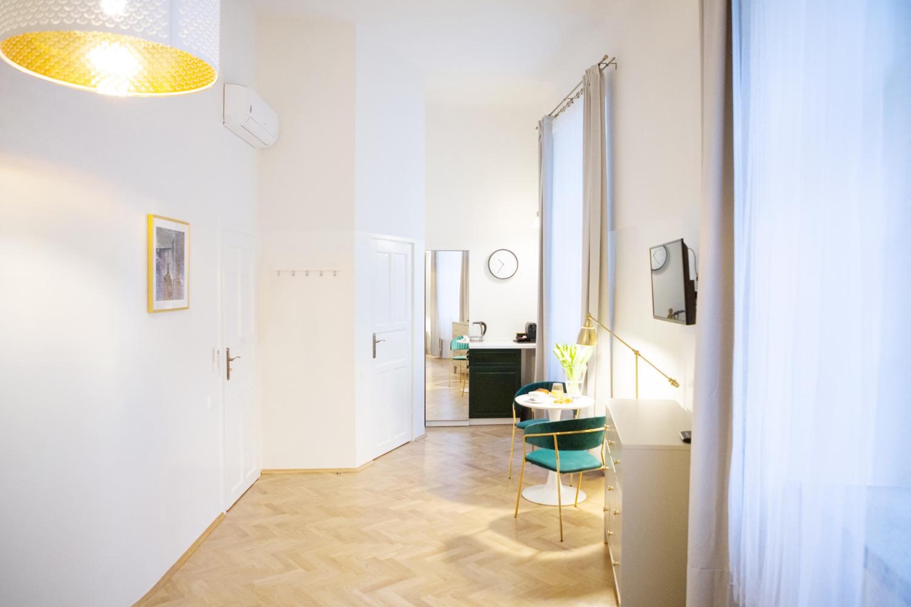 Apartments Roman