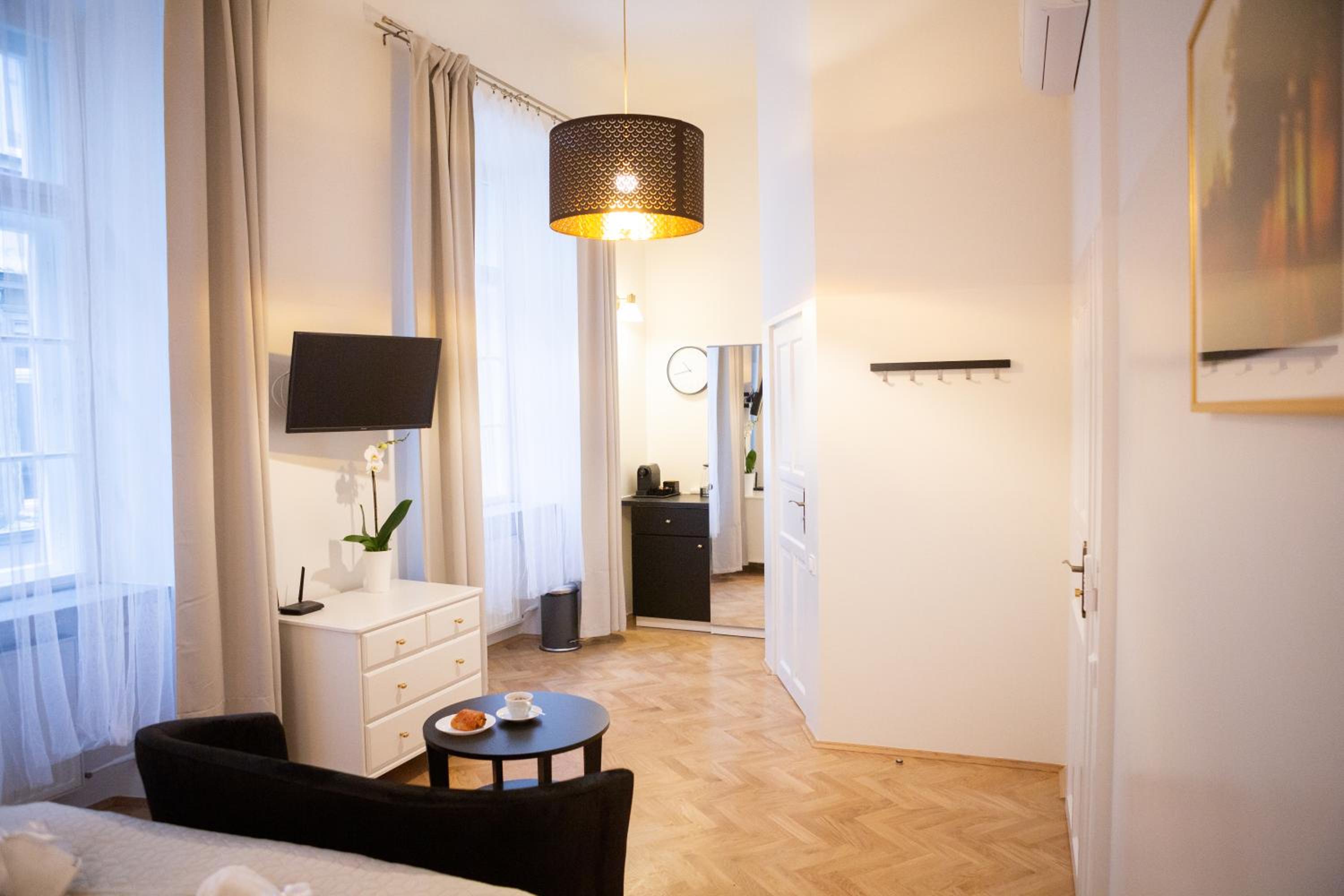 Apartments Roman
