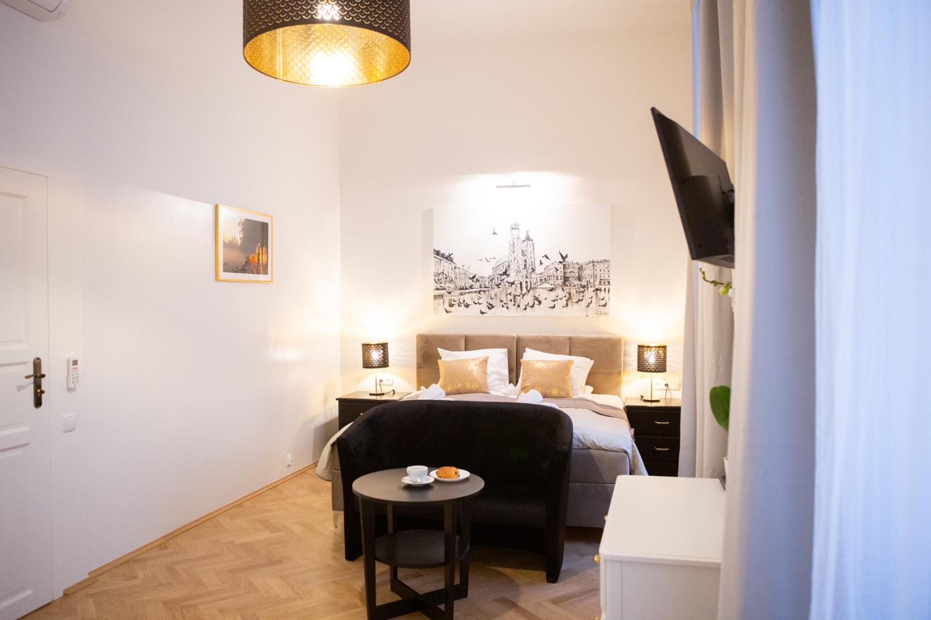 Apartments Roman