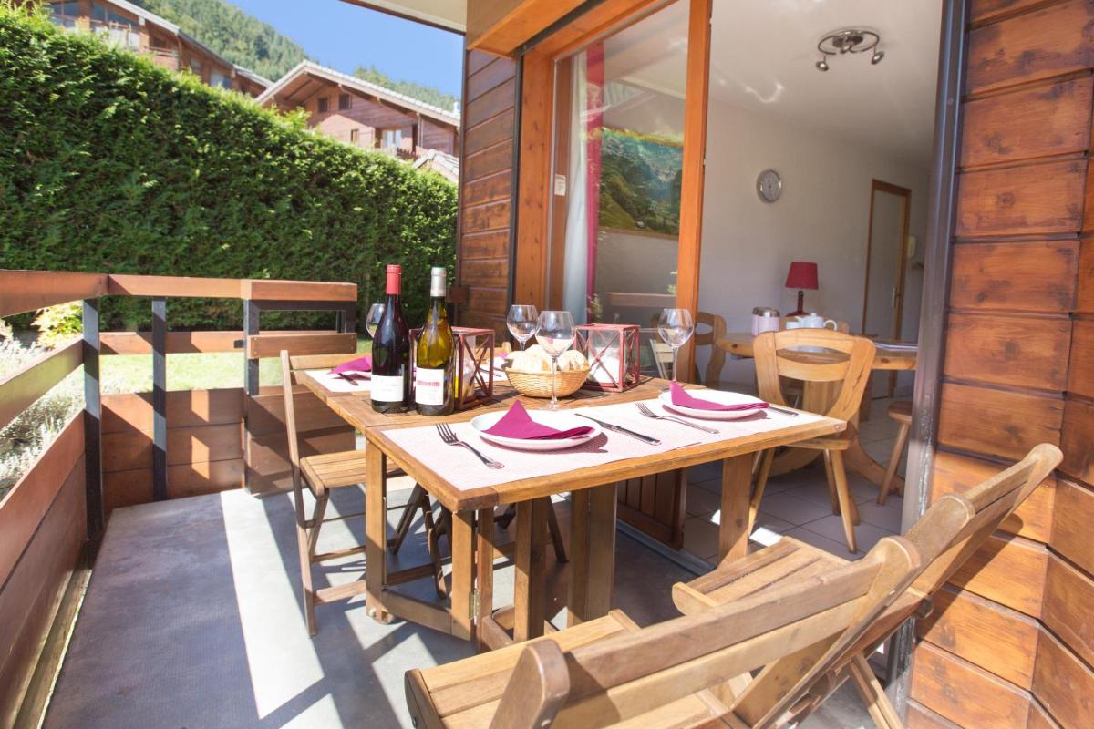 Simply Morzine - Apartment le Sautaillet view 5
