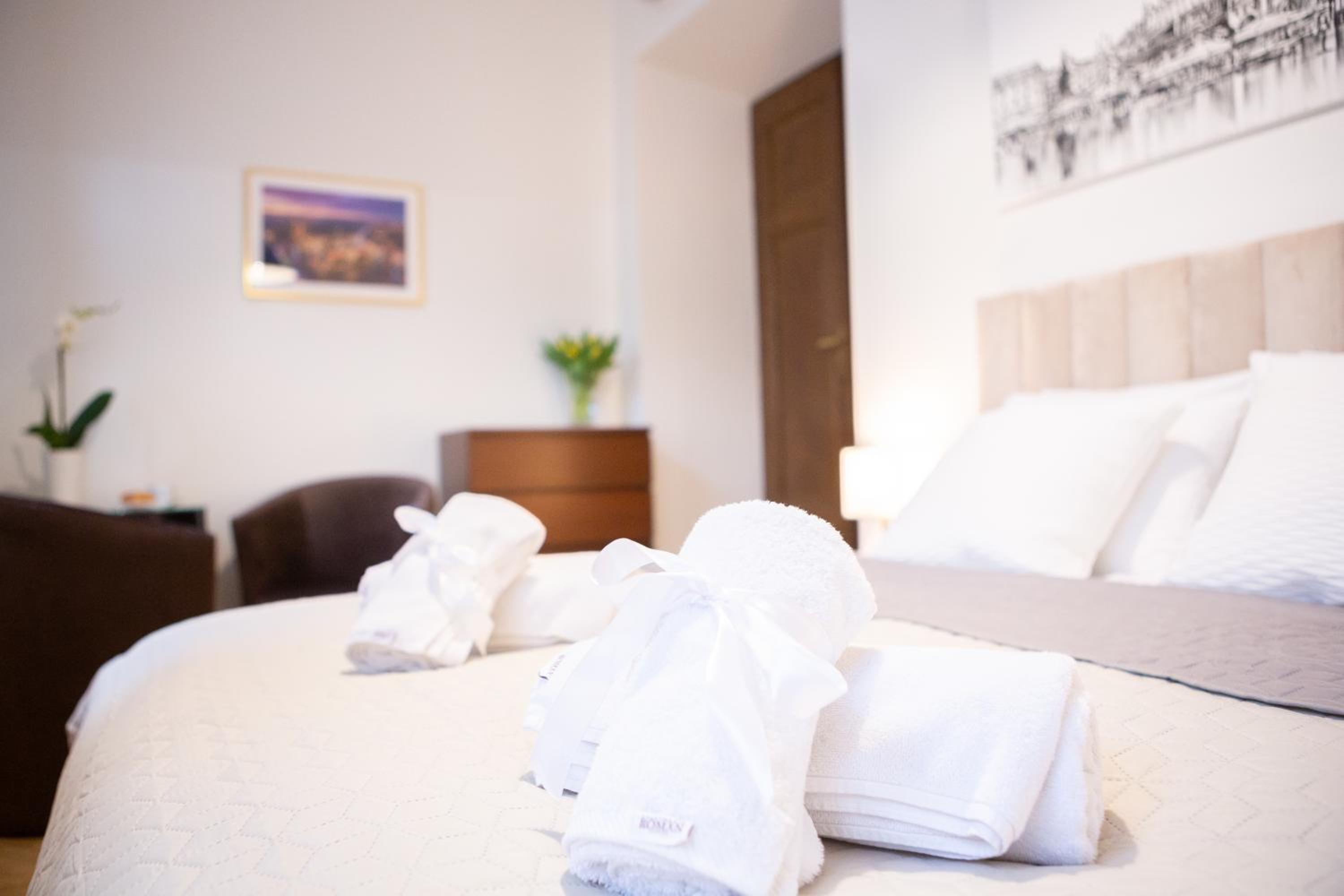 Apartments Roman
