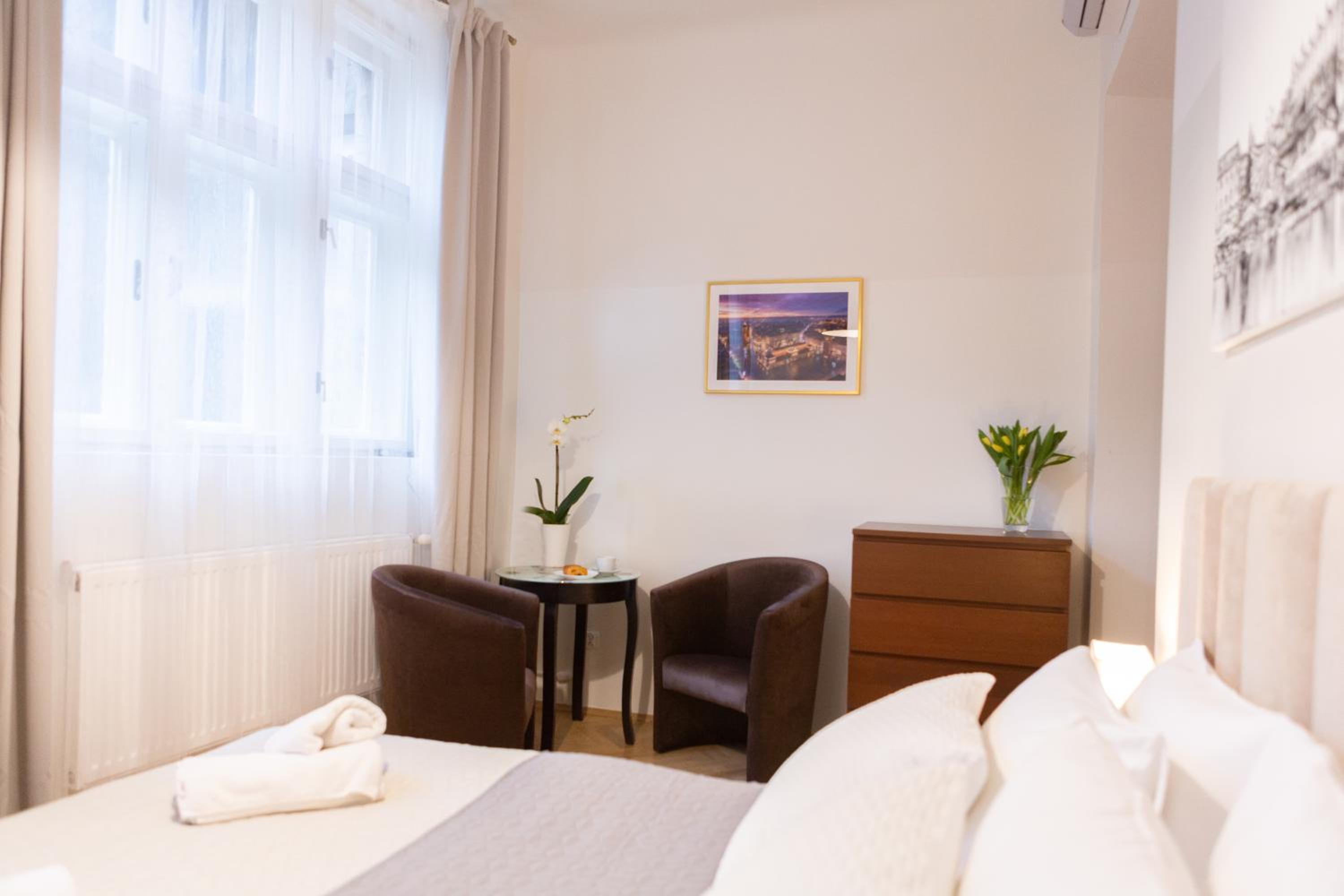 Apartments Roman