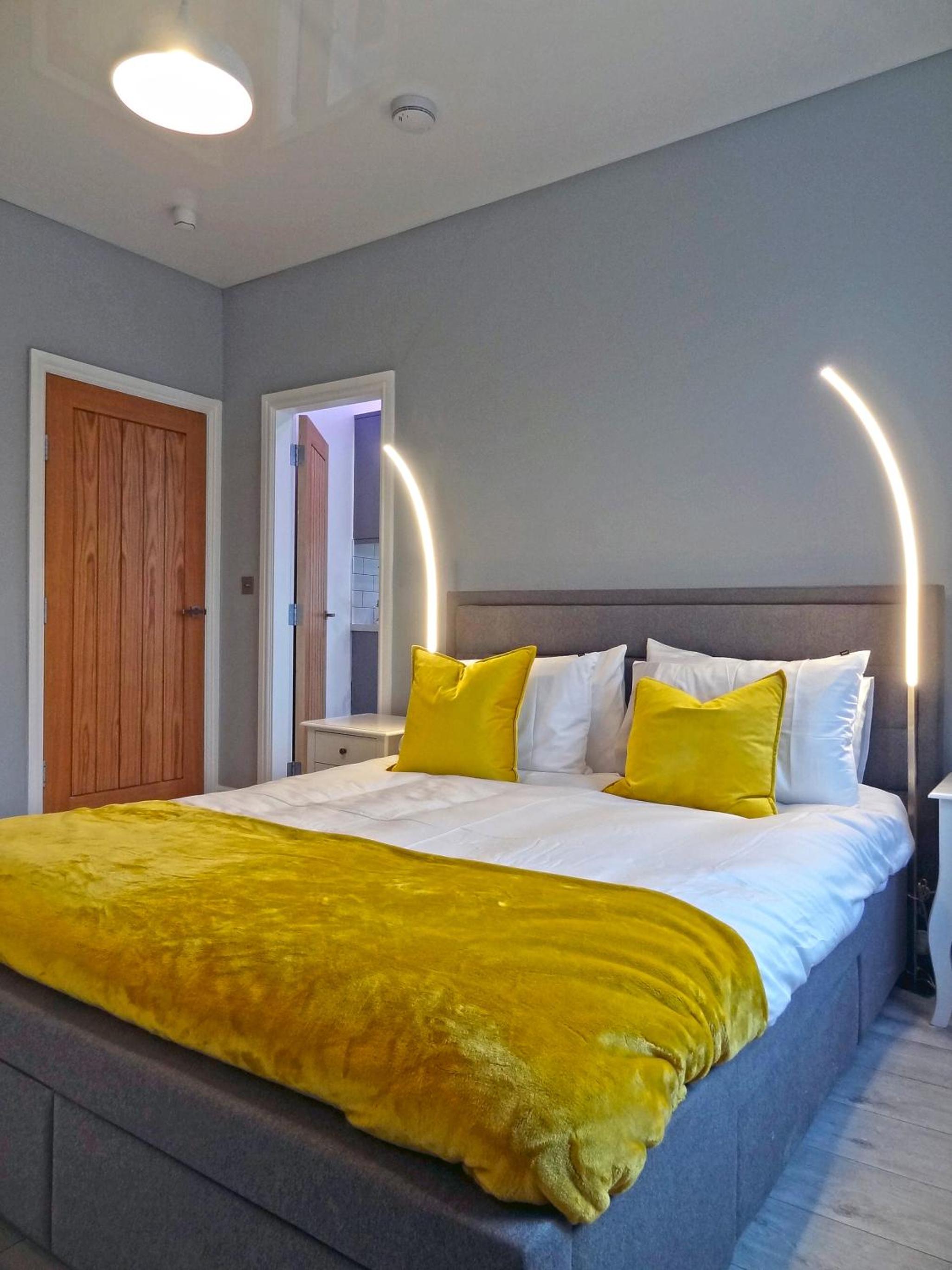 Sea Nest Apartment by Seaside Llandudno view 4