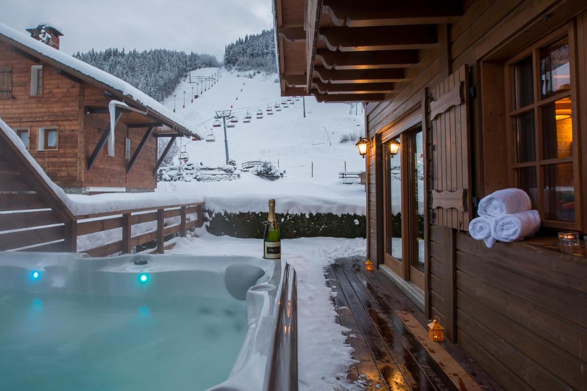 Simply Morzine - Chalet Carving view 5