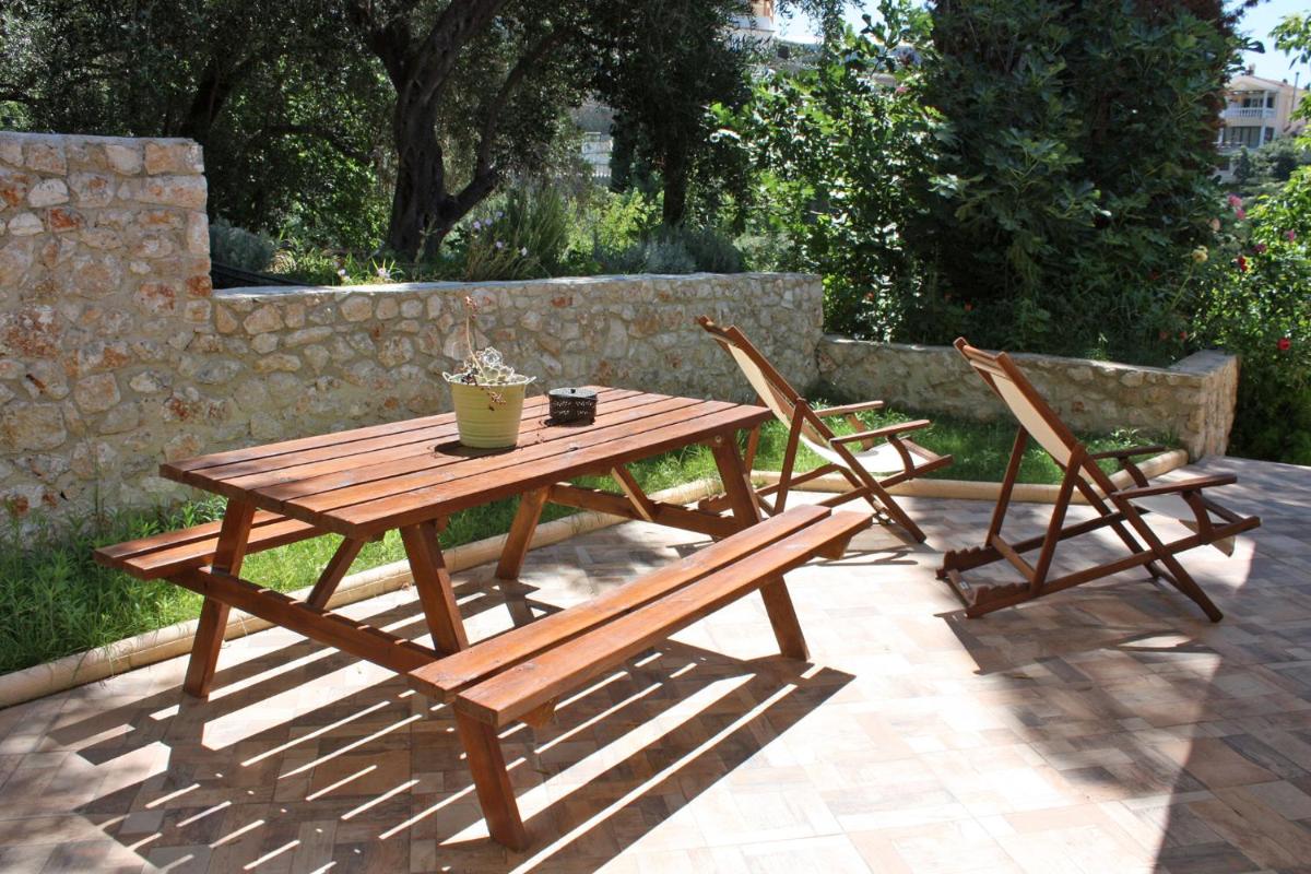 Dolphin Apartments photo 5