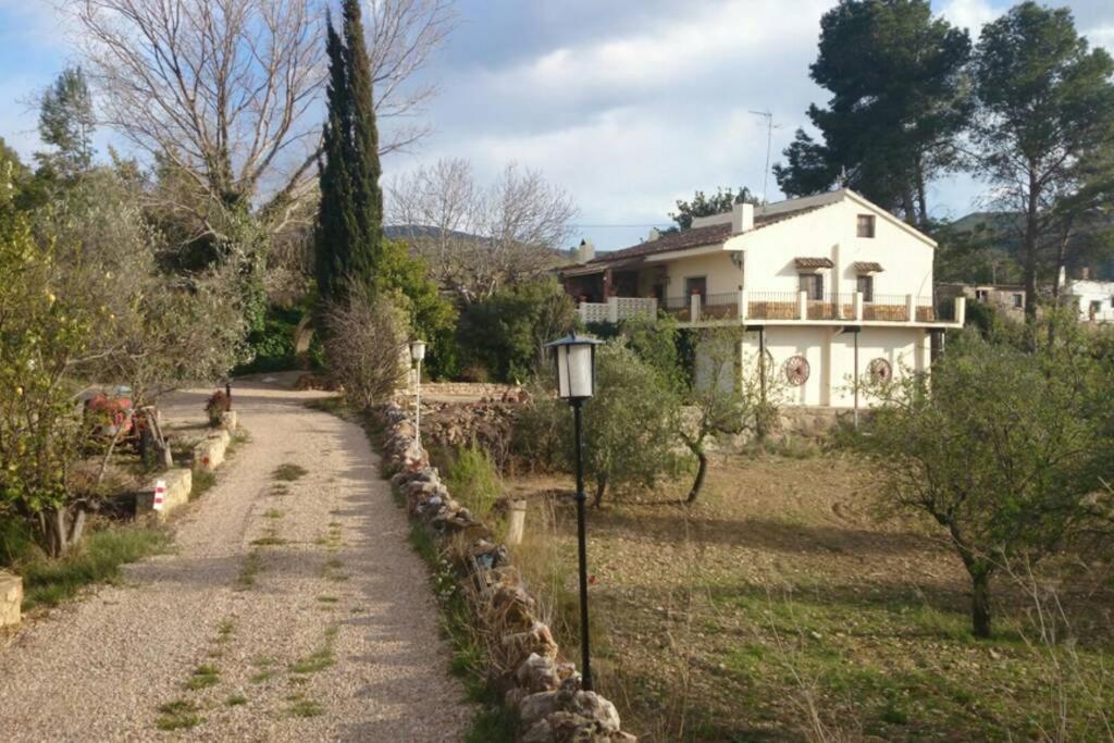 Casa La Paransa - Casa Rural con Piscina - Relajarse y Desconectar photo 2