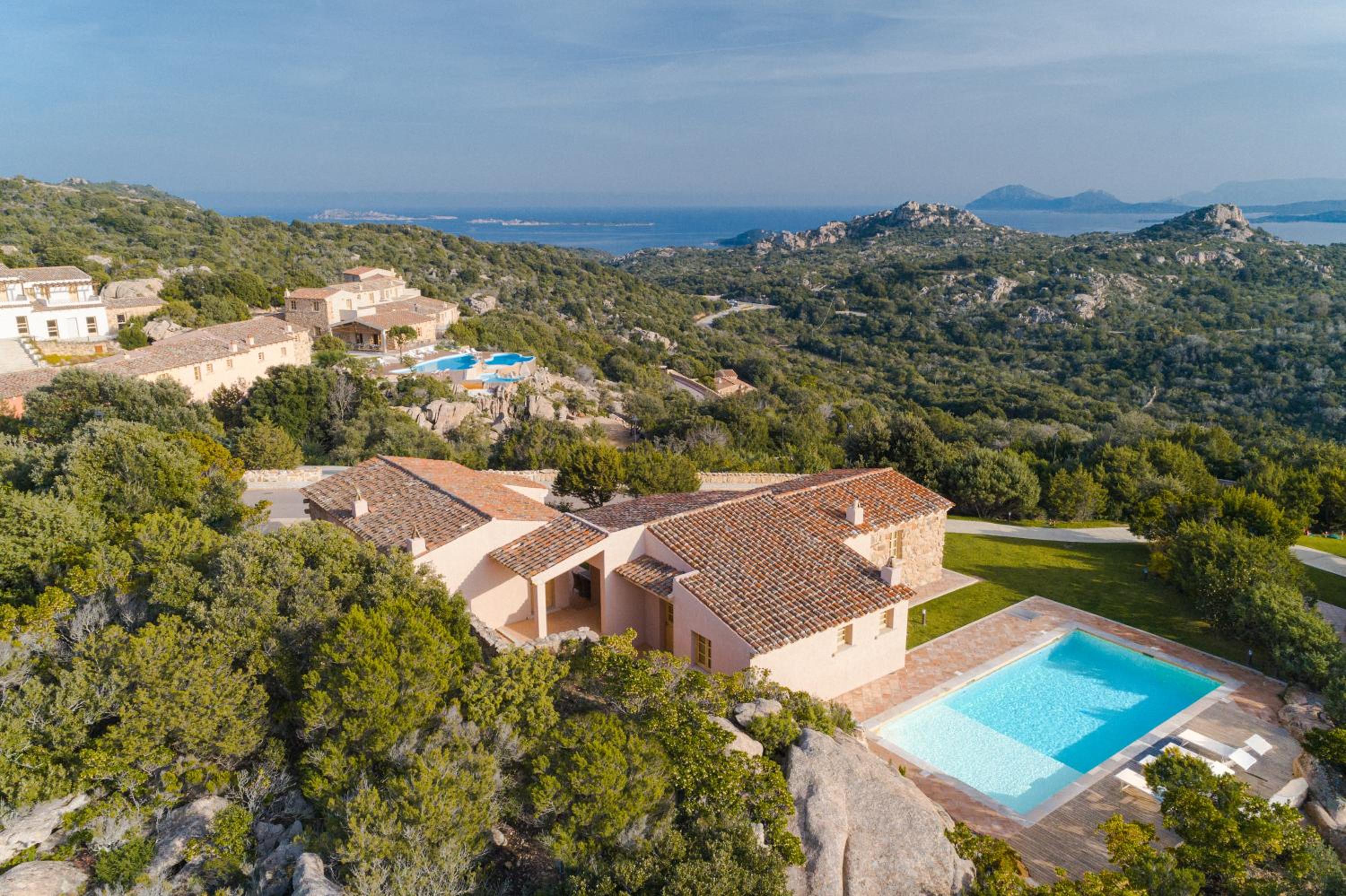 Borgo Smeraldo Villas view 2
