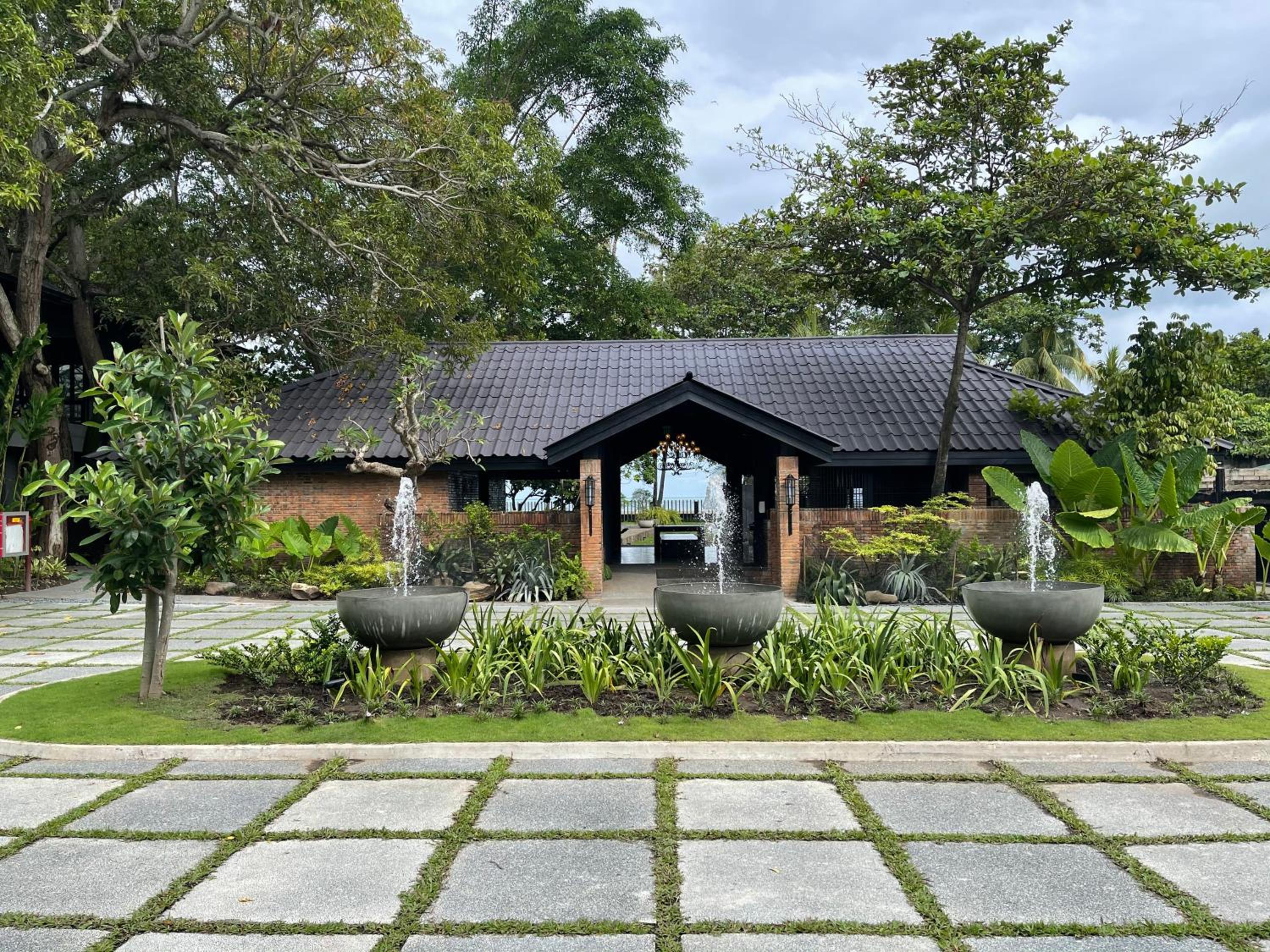 The Henry Resort Dumaguete view 5
